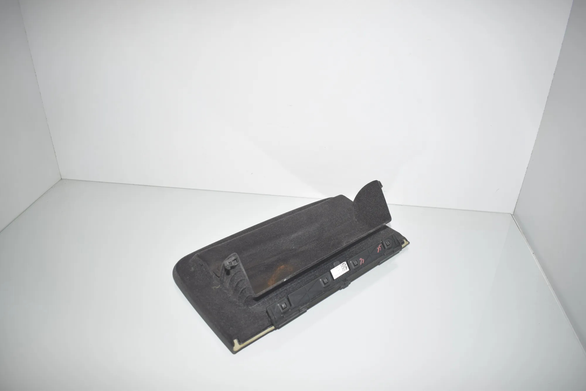 Glove Compartment – OEM 9375429 · BMW 5 (G30) (2016 - -) 520 i 2018 – 3