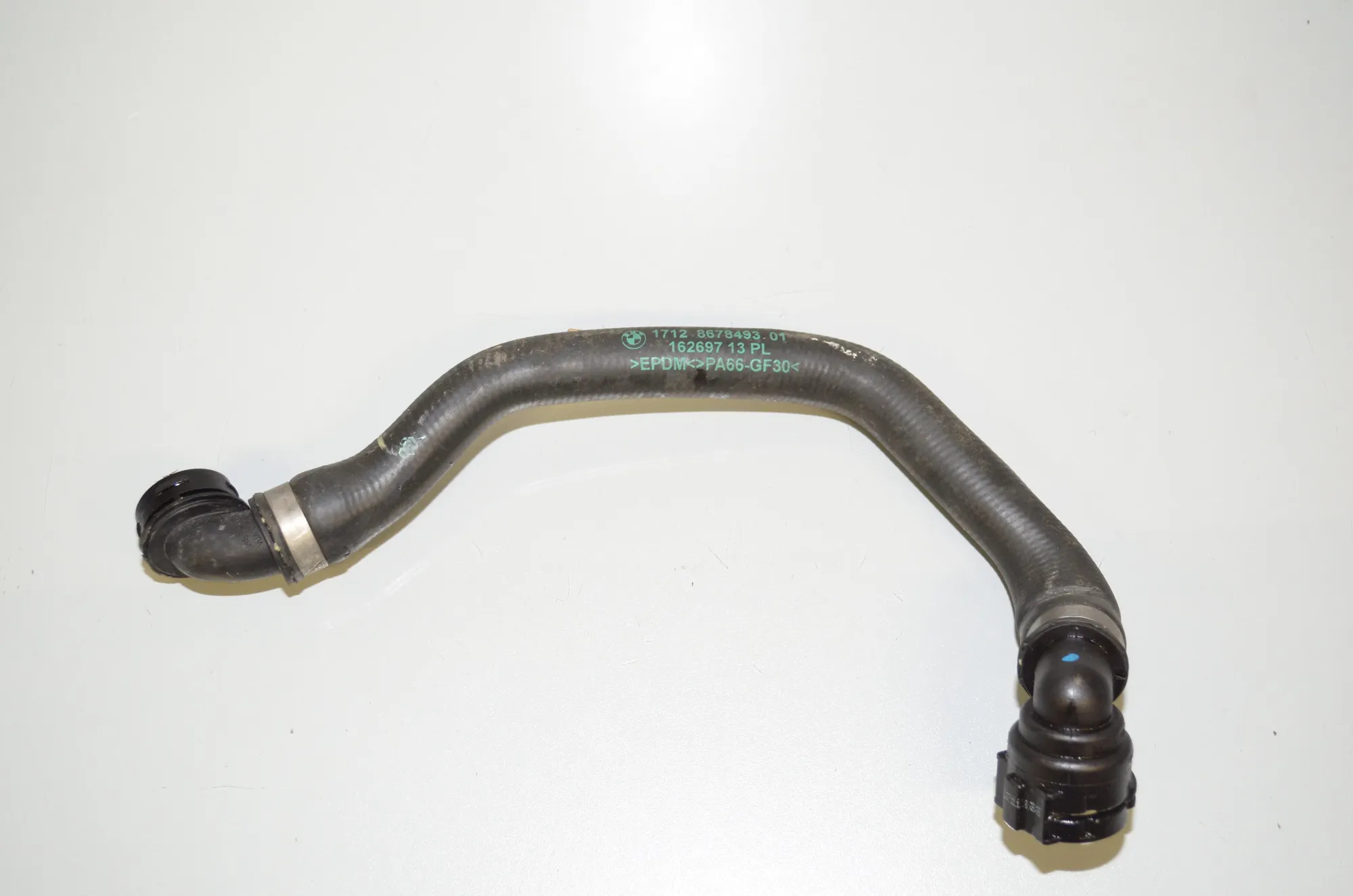 Coolant Hose Pipe – OEM 8678493 · BMW 5 (G30) (2016 - -) 520 i 2018