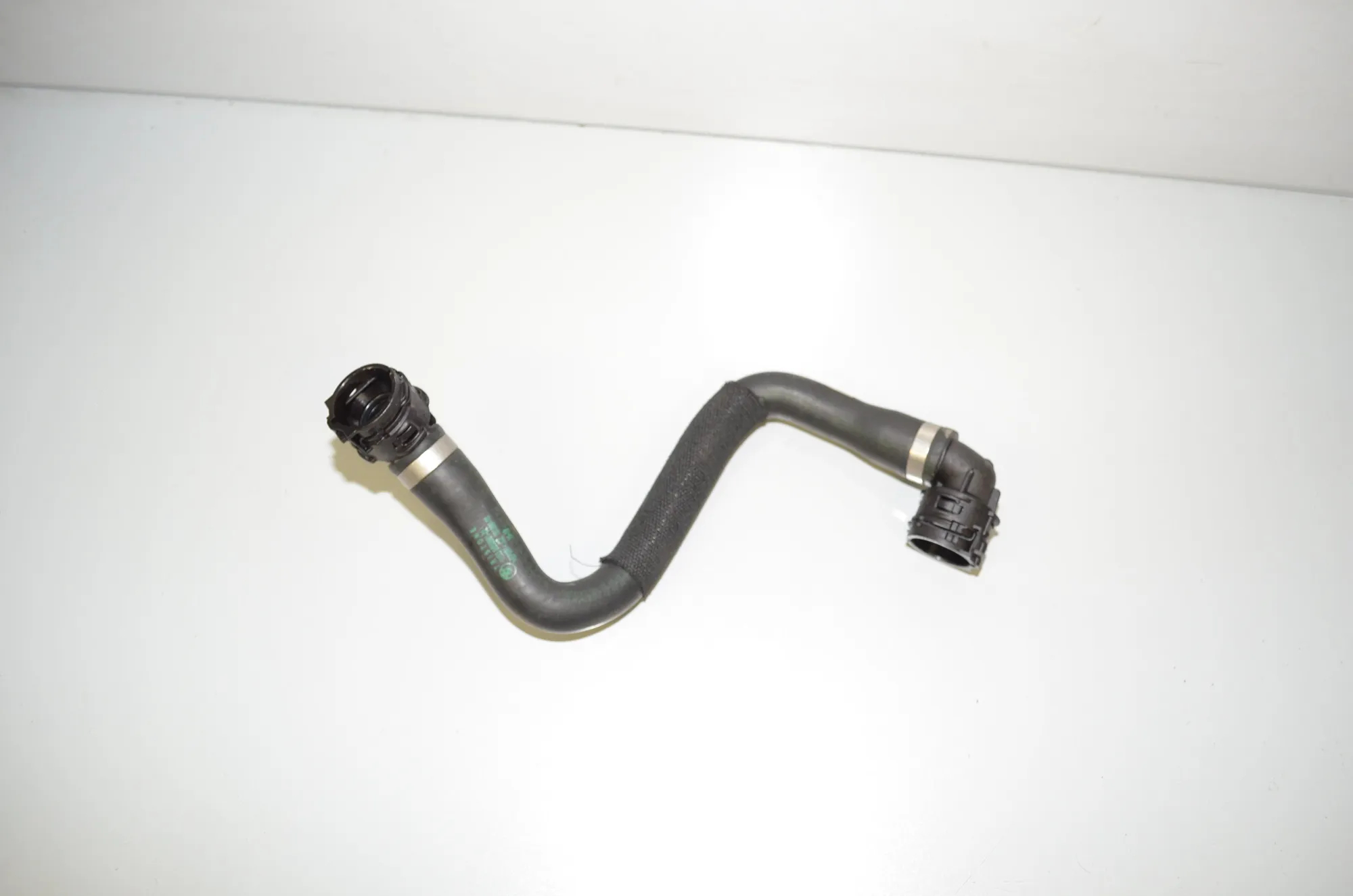 Coolant Hose Pipe – OEM 8650981 · BMW 5 (G30) (2016 - -) 520 i 2018 – 2