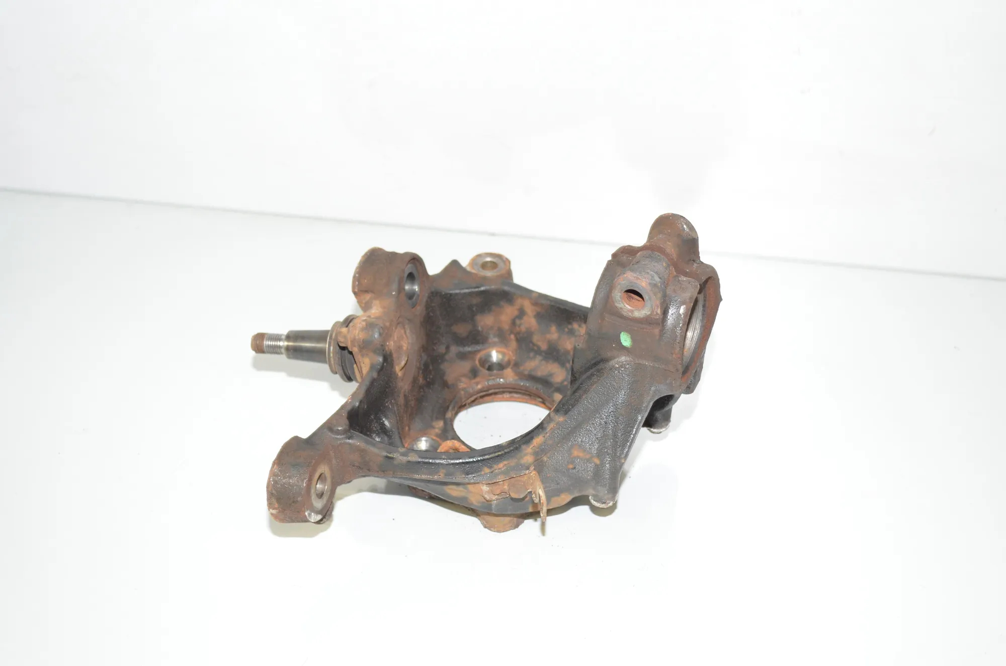 Front Left Wheel Hub – OEM 6855953 · BMW X3 (F25) xDrive 20 d 2012 – 3