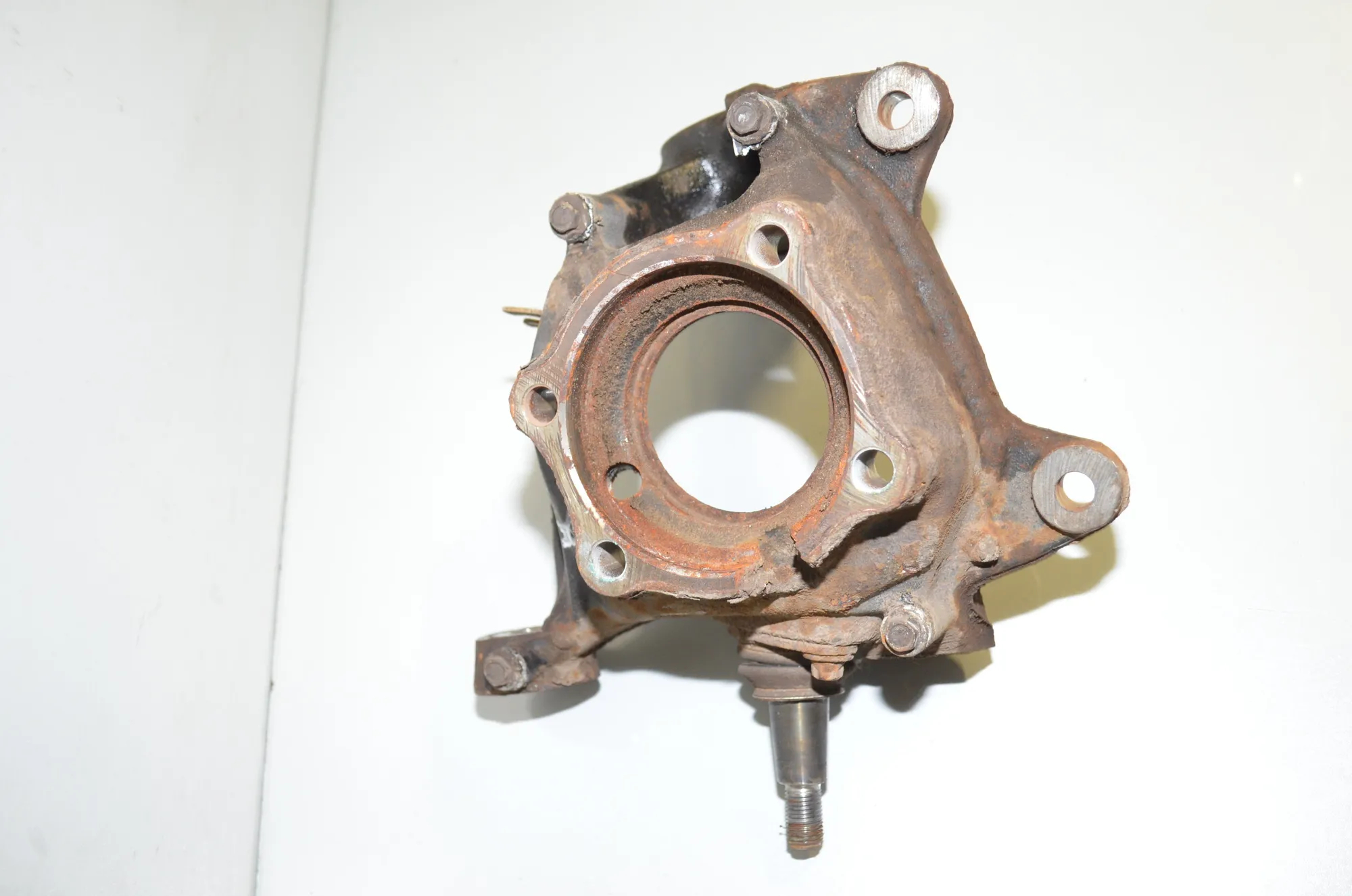 Front Left Wheel Hub – OEM 6855953 · BMW X3 (F25) xDrive 20 d 2012