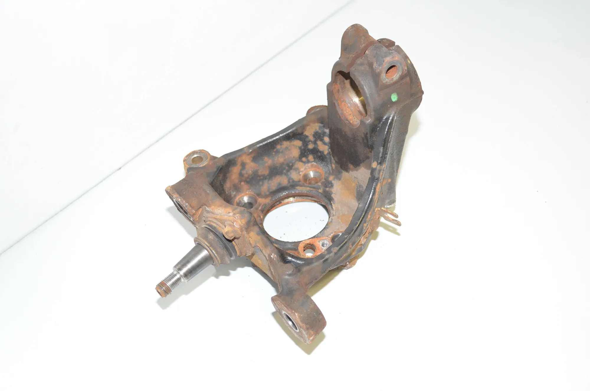 Front Left Wheel Hub – OEM 6855953 · BMW X3 (F25) xDrive 20 d 2012 – 4