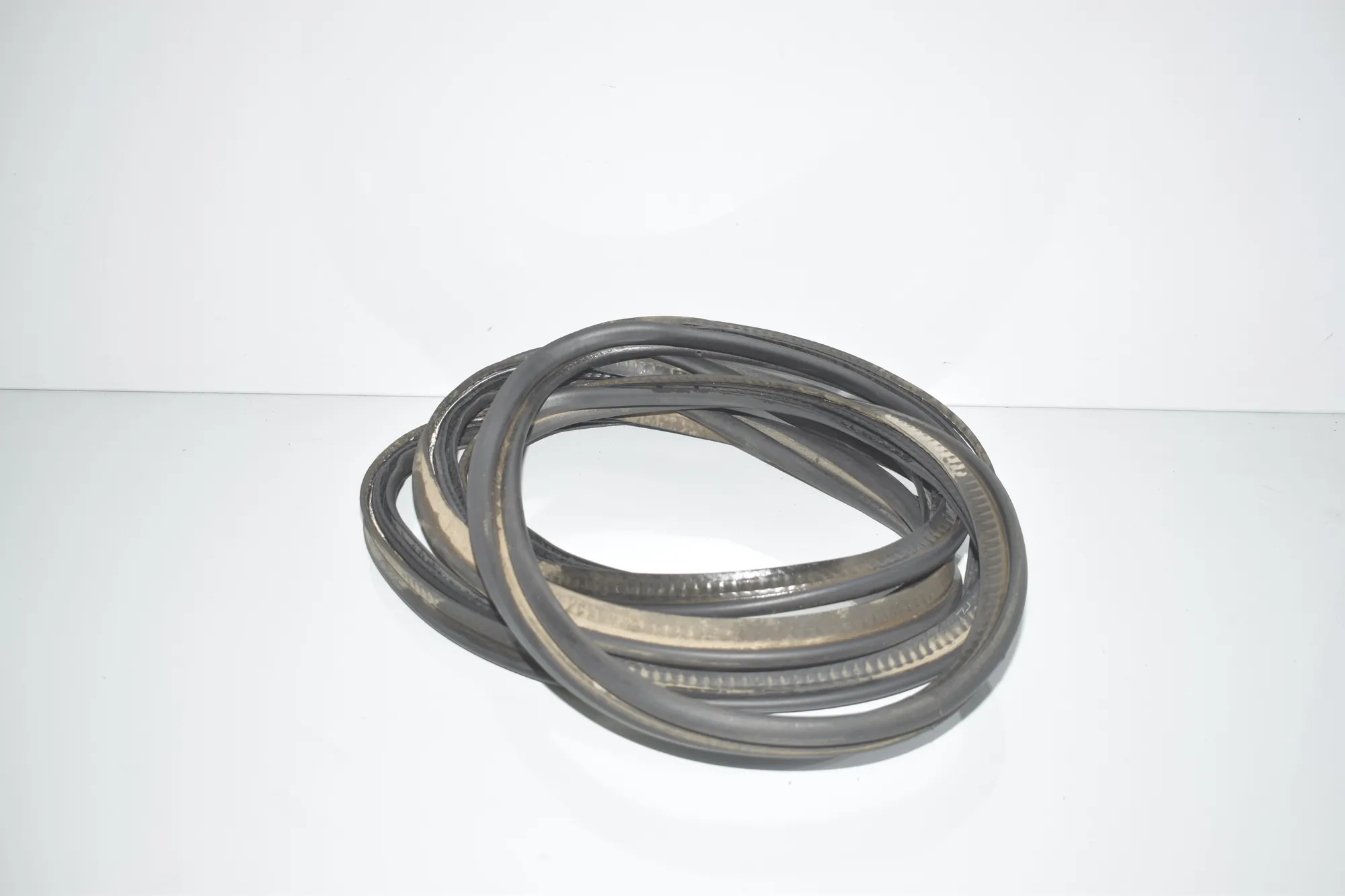 Tailgate Rubber Seal – OEM 7301846 · BMW X3 (F25) xDrive 20 d 2012 – 2
