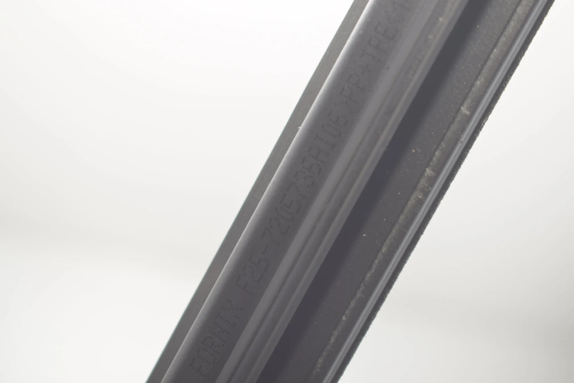Rear Right Door Window Strip – OEM 7205736 · BMW X3 (F25) xDrive 20 d 2012 – 5