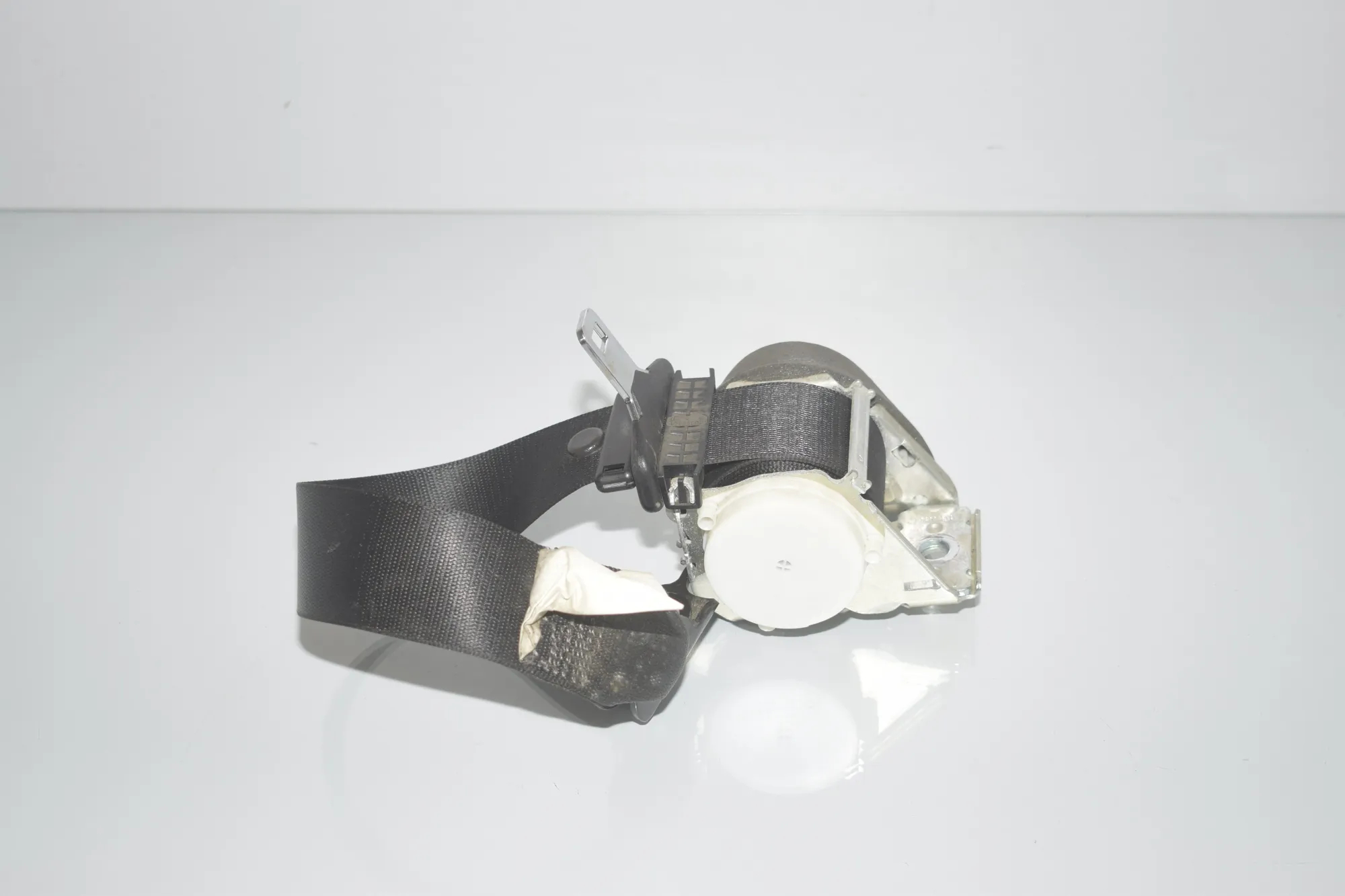 Rear Left Seatbelt – OEM 7258445 · BMW X3 (F25) xDrive 20 d 2012