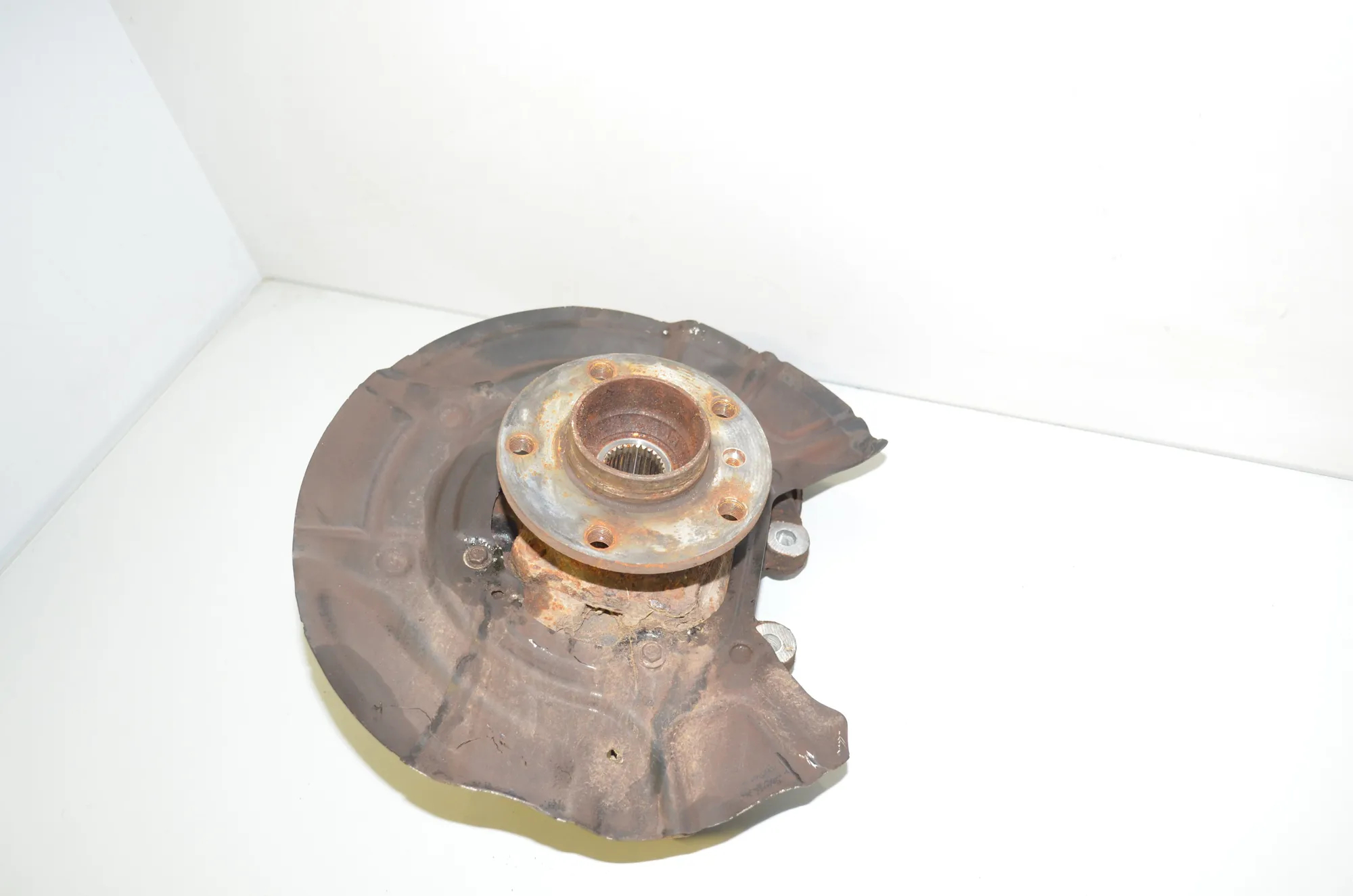 Rear Right Wheel Hub – OEM 6797570 · BMW X3 (F25) xDrive 20 d 2012