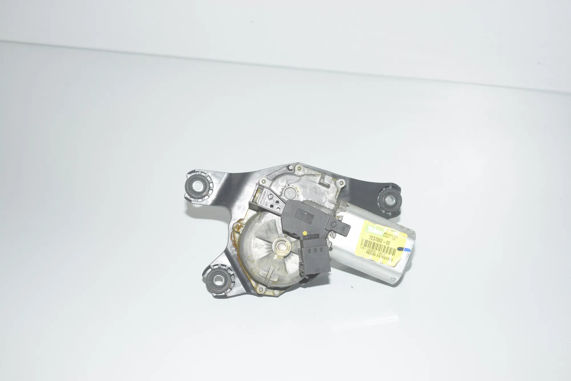 Tailgate Window Wiper Motor – OEM 7237062 · BMW X3 (F25) xDrive 20 d 2012 – 2