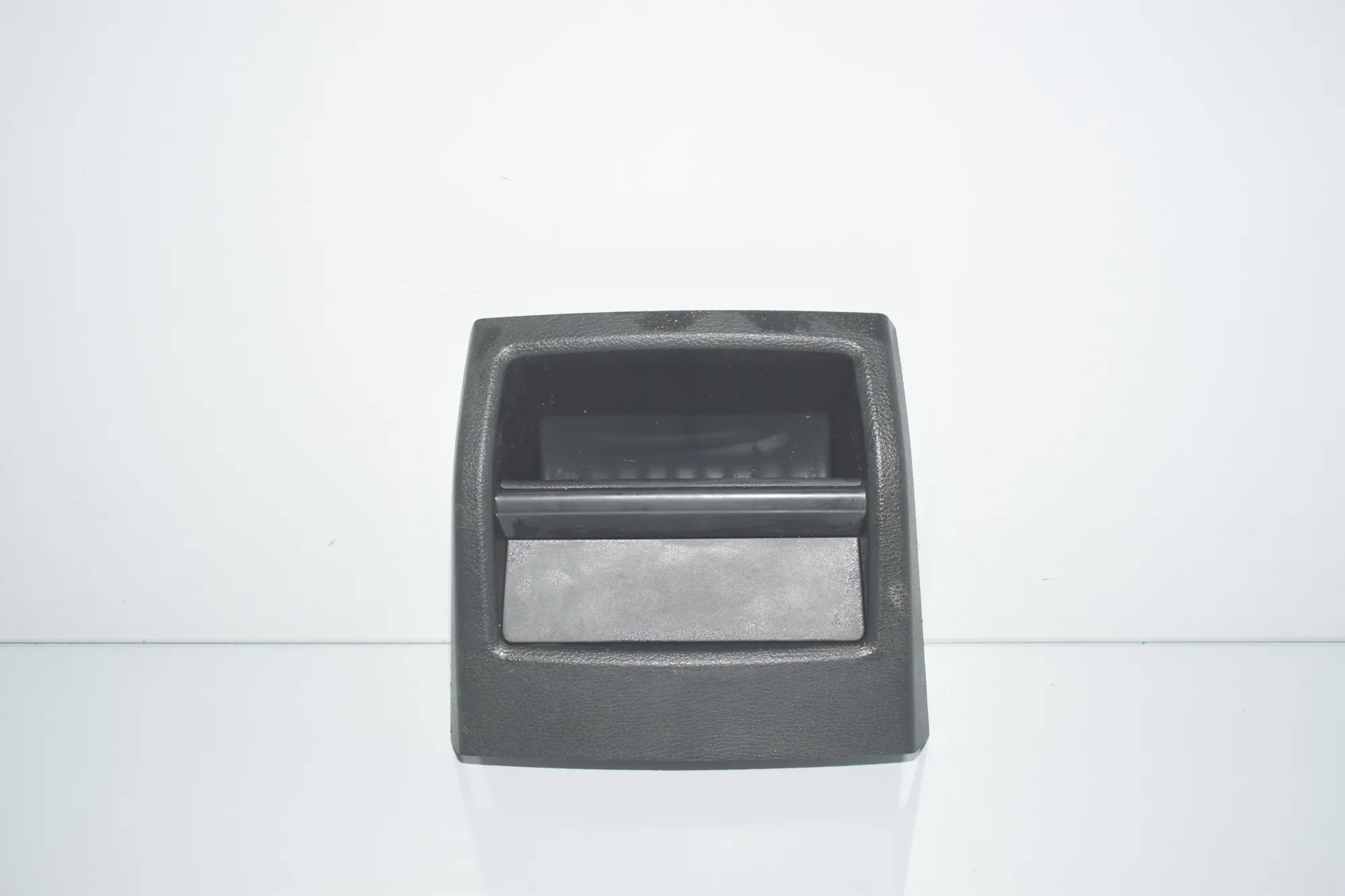 Center Console Trim – OEM 9221812 · BMW X3 (F25) xDrive 20 d 2012