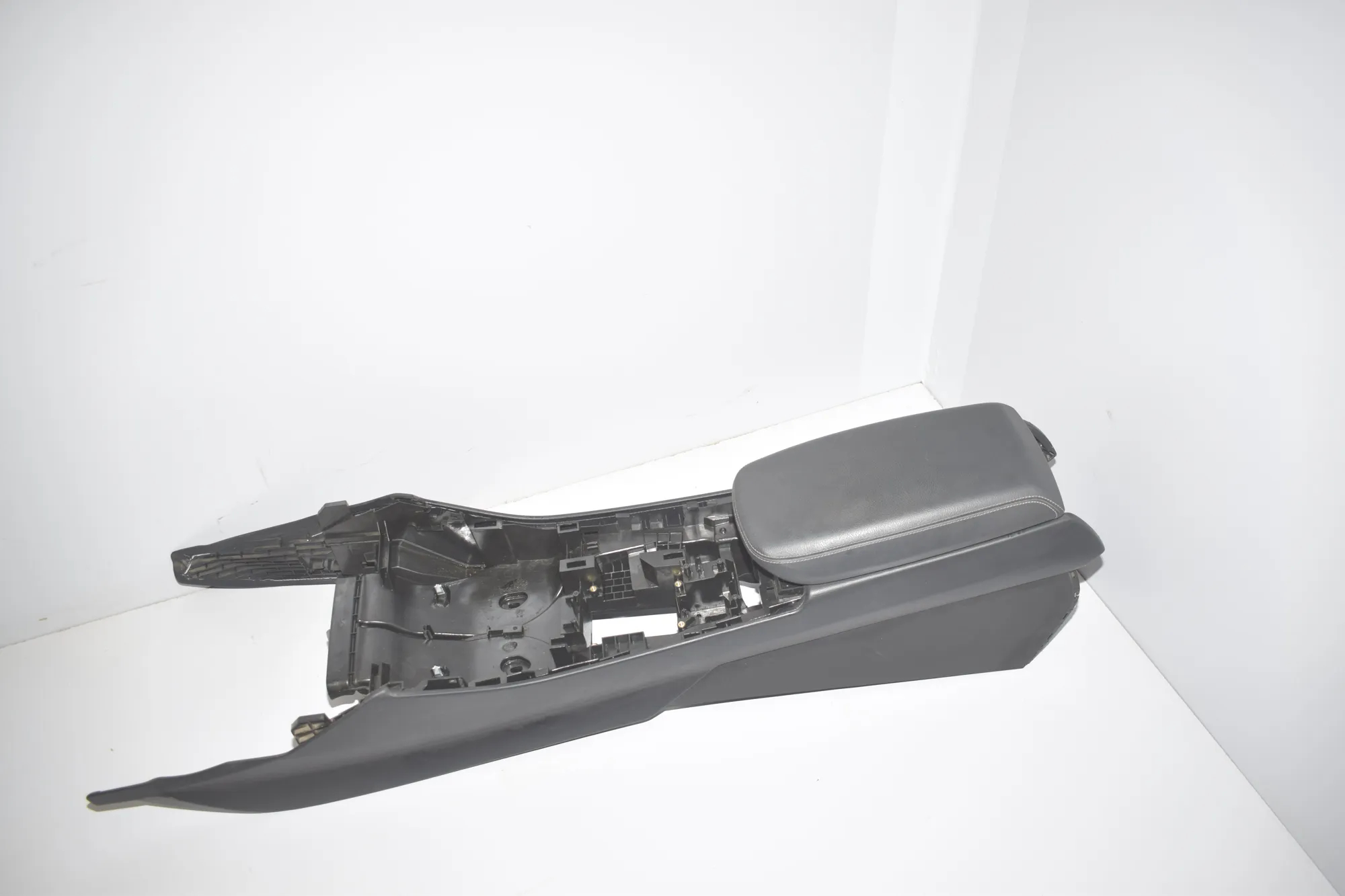 Center Console – OEM 9204253 · BMW X3 (F25) xDrive 20 d 2012 – 3