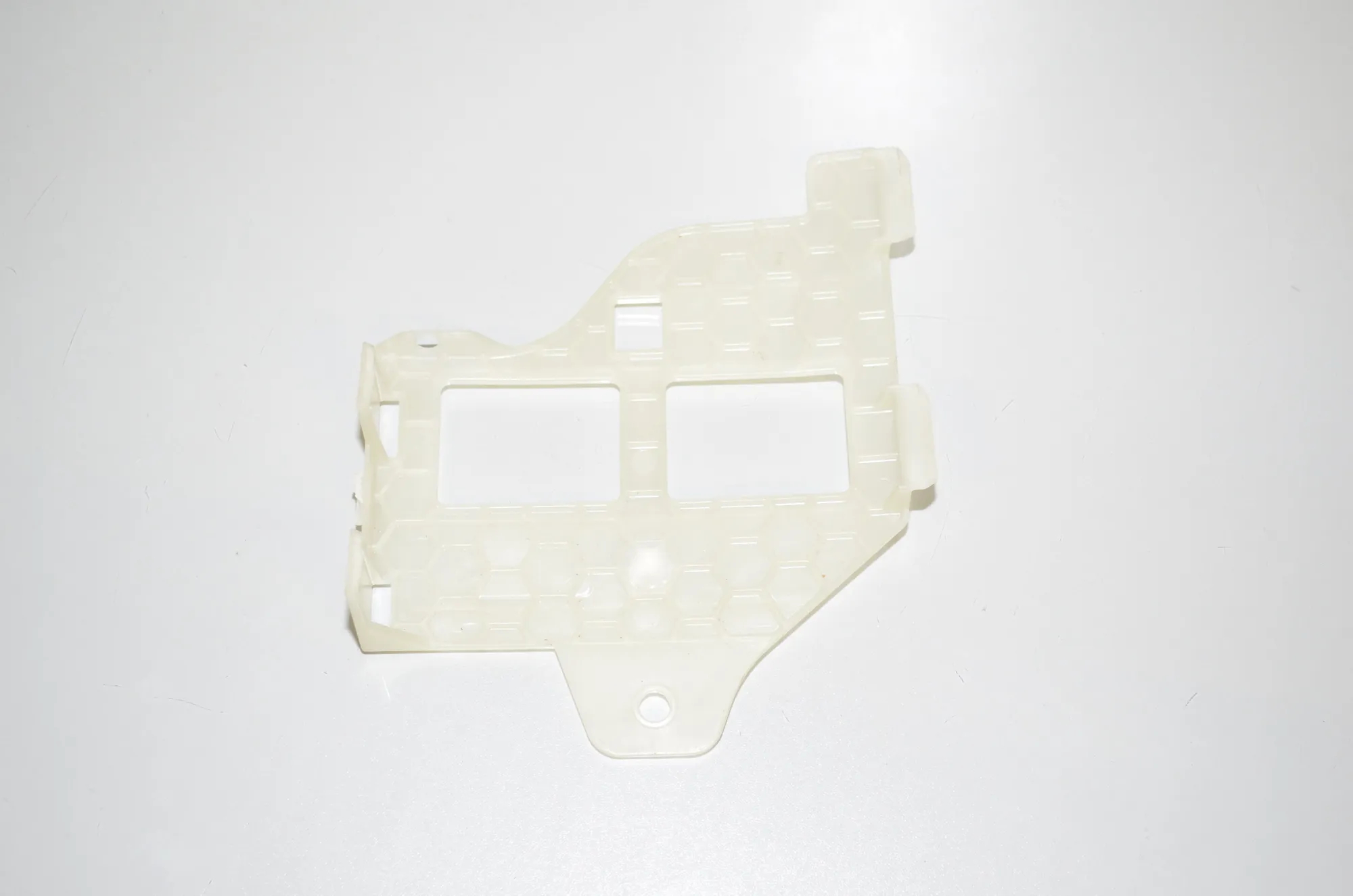 Bracket – OEM 9856129 · BMW 3 (G20, G28) (2018 - -) 330 e 2021 – 2