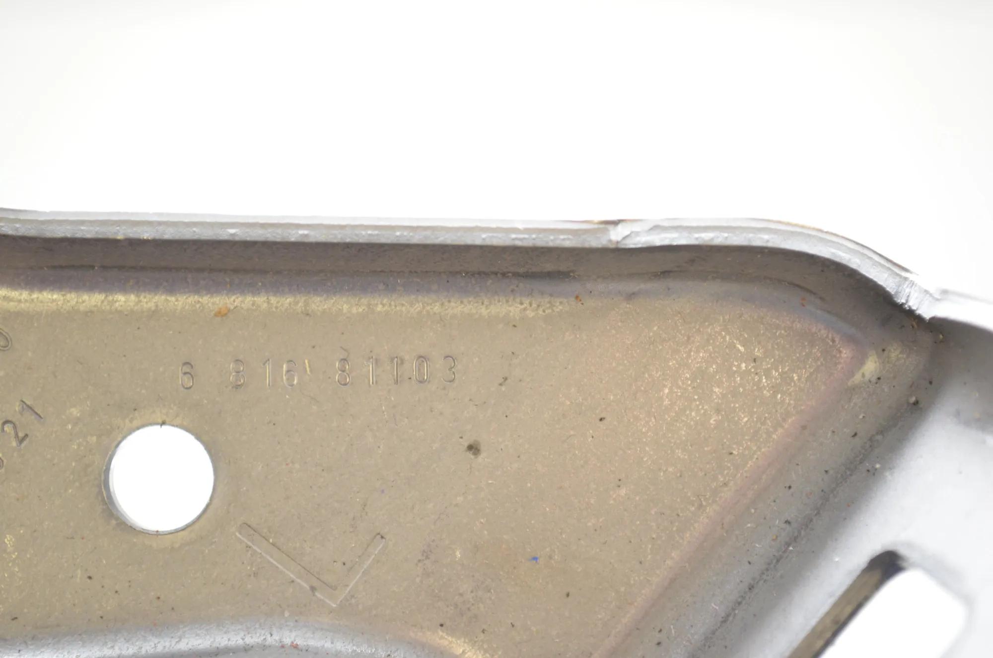 Bracket – OEM 6816811 · BMW 3 (G20, G28) (2018 - -) 330 e 2021 – 4