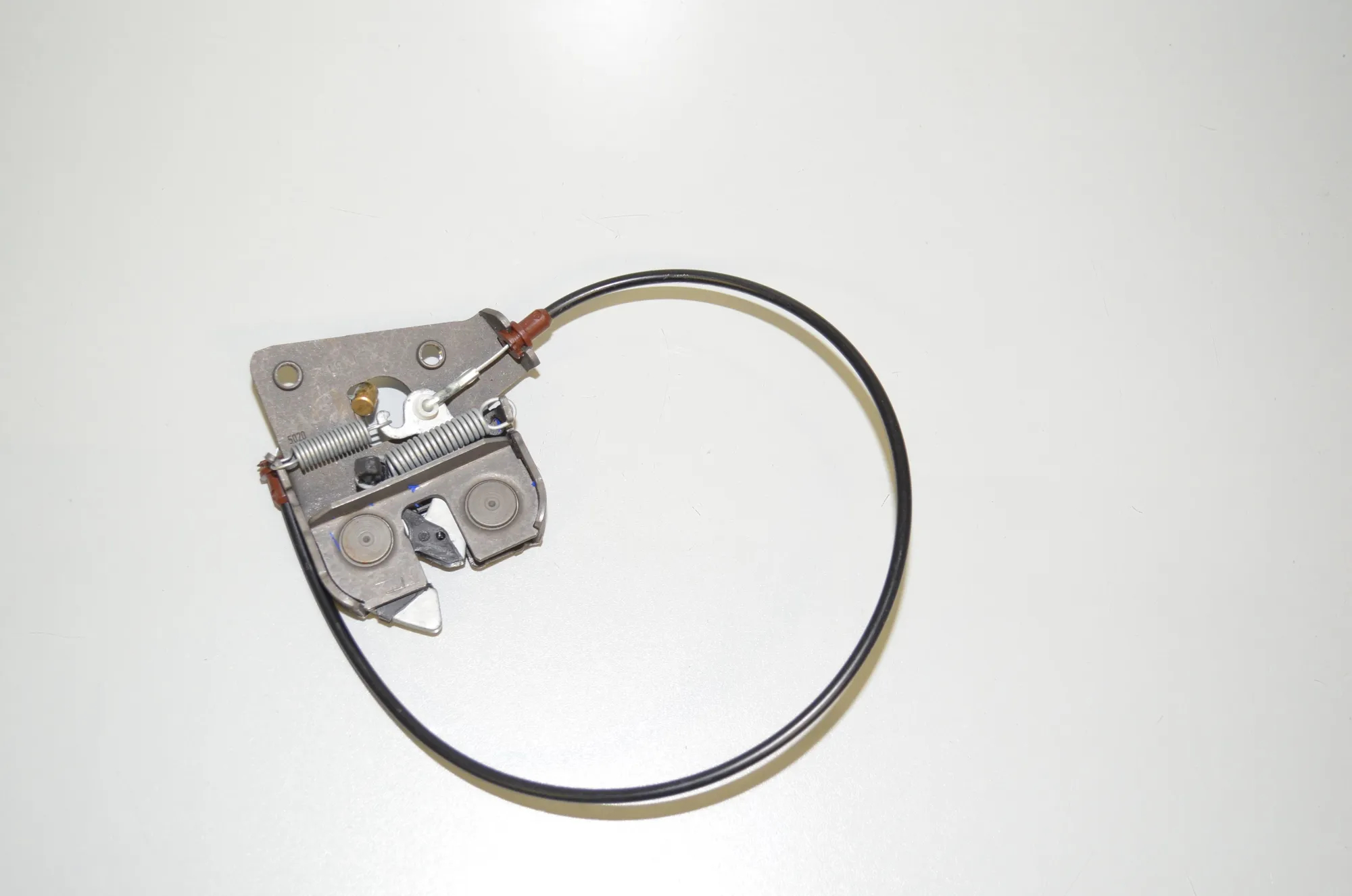 Rear Seat Backrest Lock – OEM 7112863 · BMW 3 (G20, G28) (2018 - -) 330 e 2021 – 3