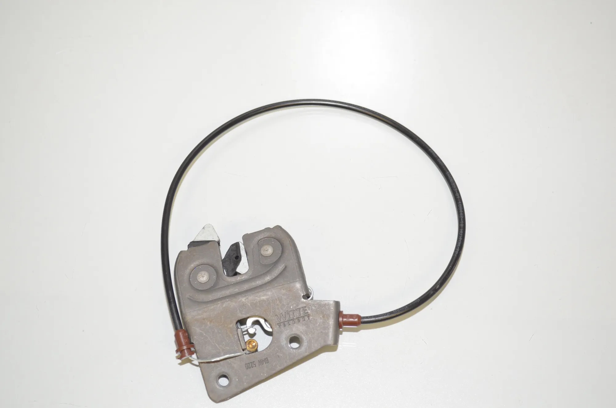 Rear Seat Backrest Lock – OEM 7112863 · BMW 3 (G20, G28) (2018 - -) 330 e 2021 – 2