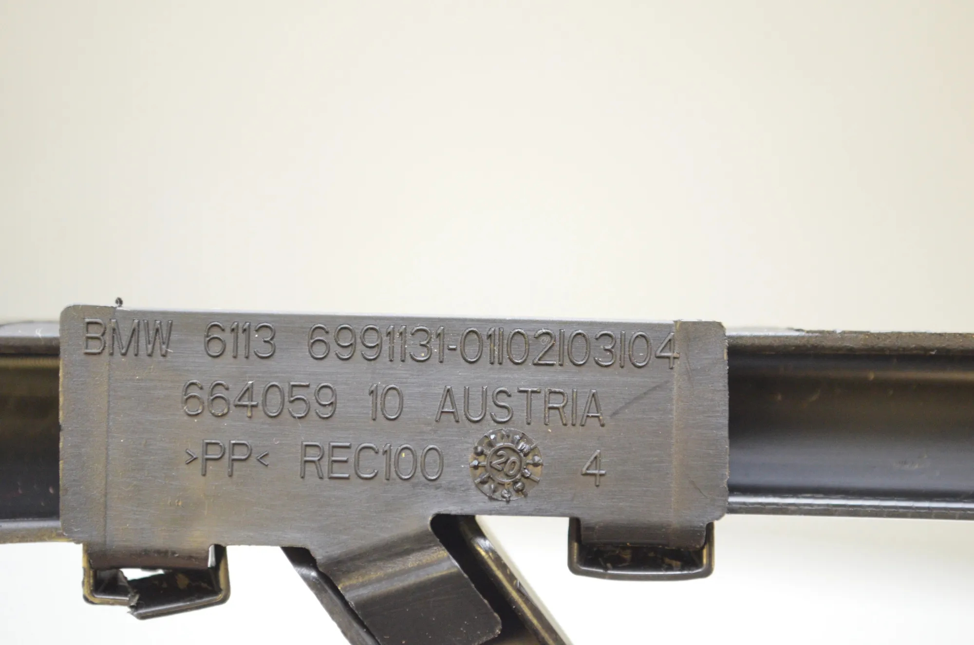 Bracket – OEM 6991131 · BMW 3 (G20, G28) (2018 - -) 330 e 2021 – 4