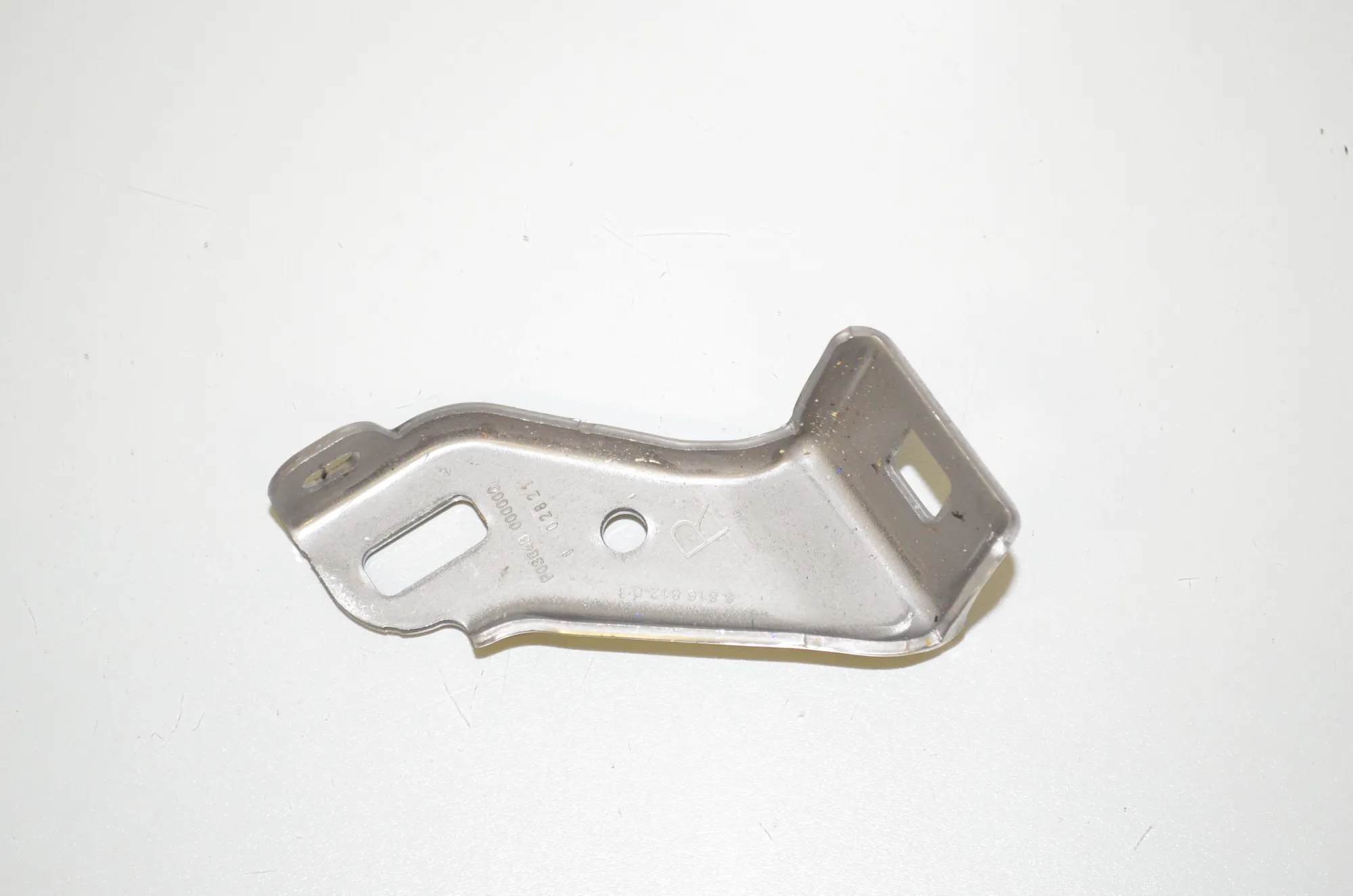 Bracket – OEM 6816812 · BMW 3 (G20, G28) (2018 - -) 330 e 2021