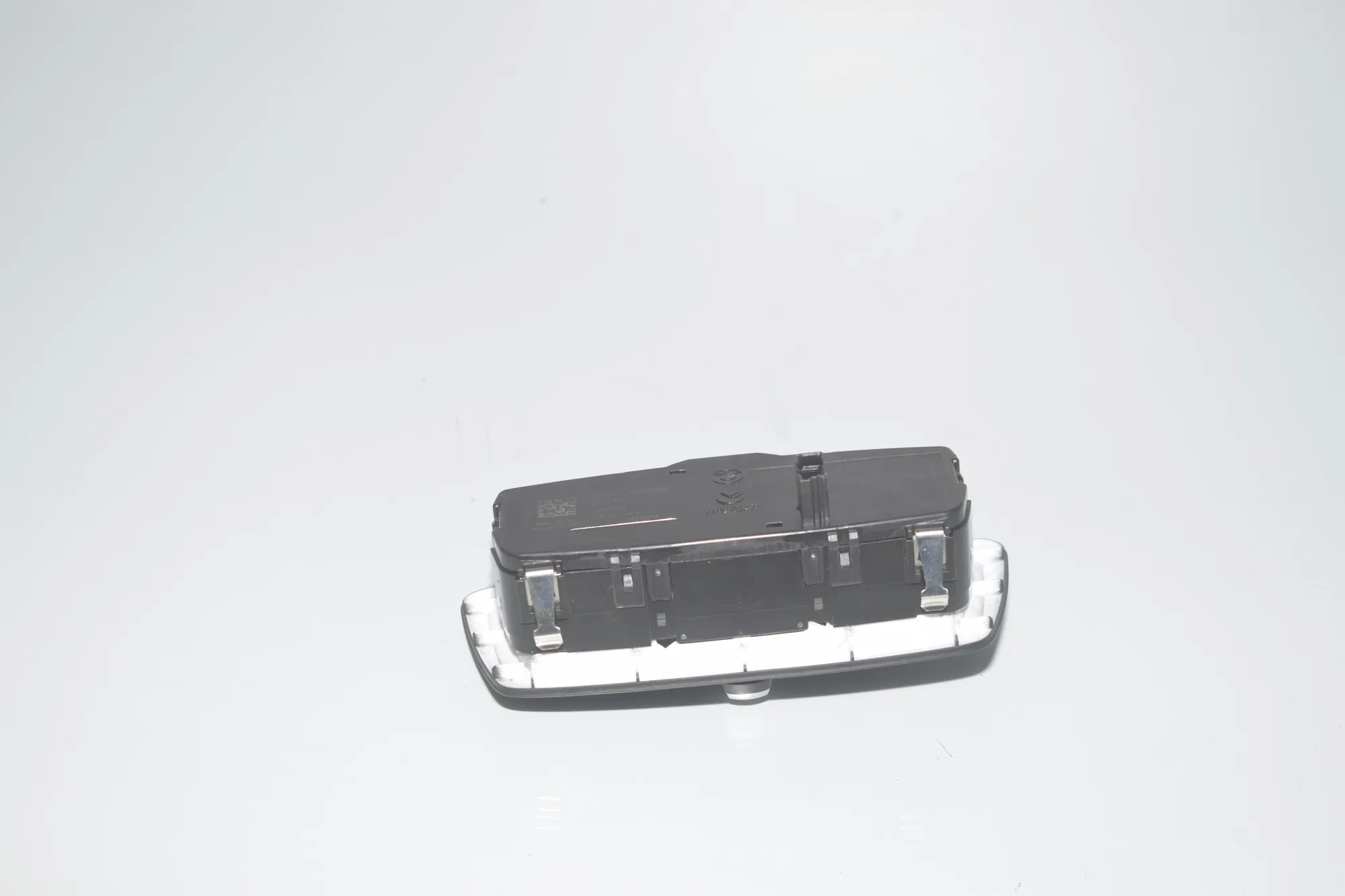 Headlight Switch Control Unit – OEM 6847522 · BMW 1 (F20) BMW 1 (F20) 114 d 2020 – 4
