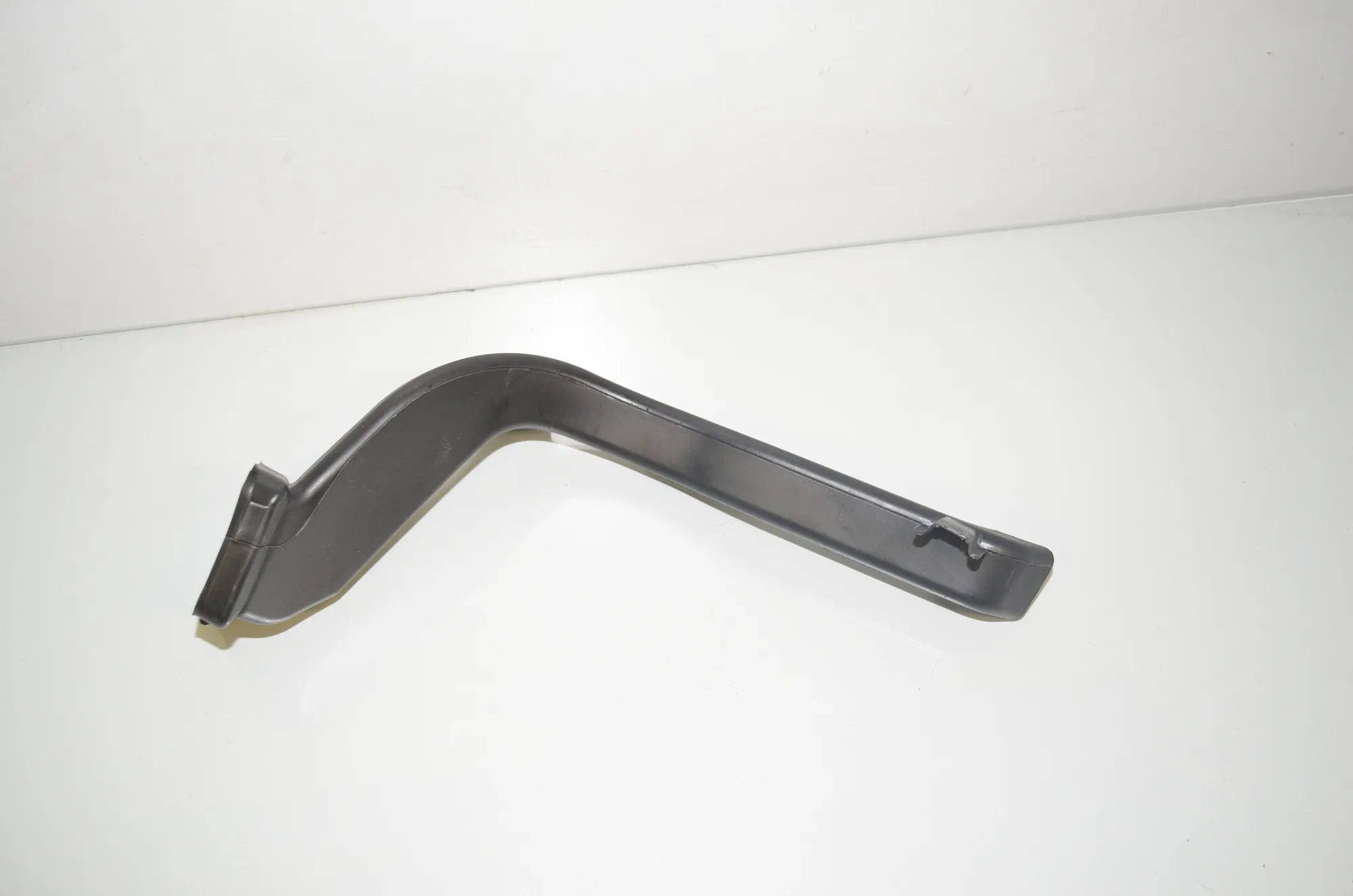 Interior Air Duct Channel – OEM 6805554 · BMW 3 (G20, G28) (2018 - -) 330 e 2021
