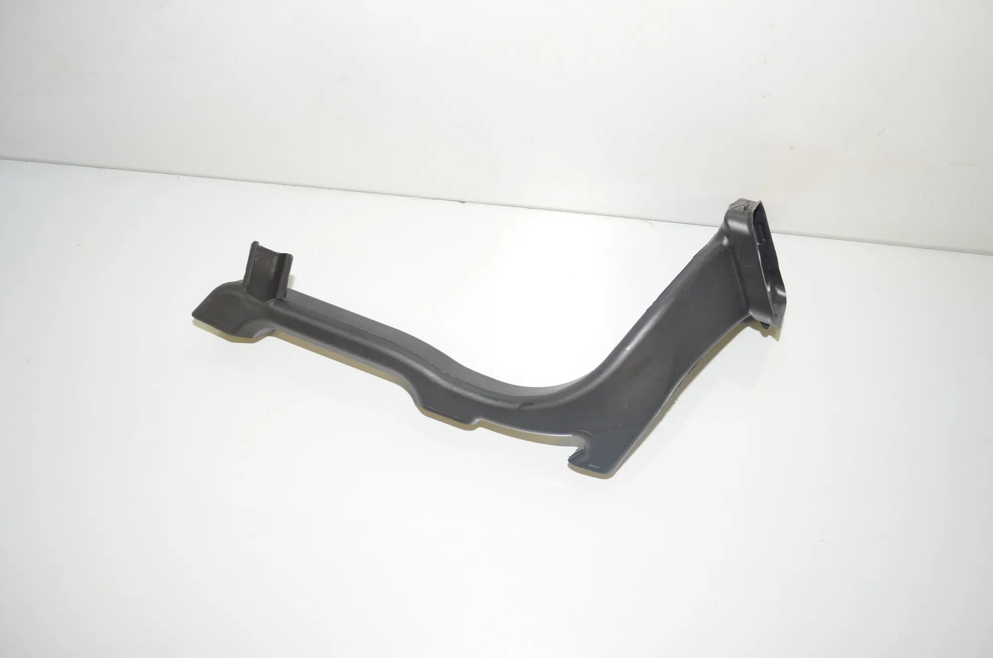Interior Air Duct Channel – OEM 6805554 · BMW 3 (G20, G28) (2018 - -) 330 e 2021 – 2