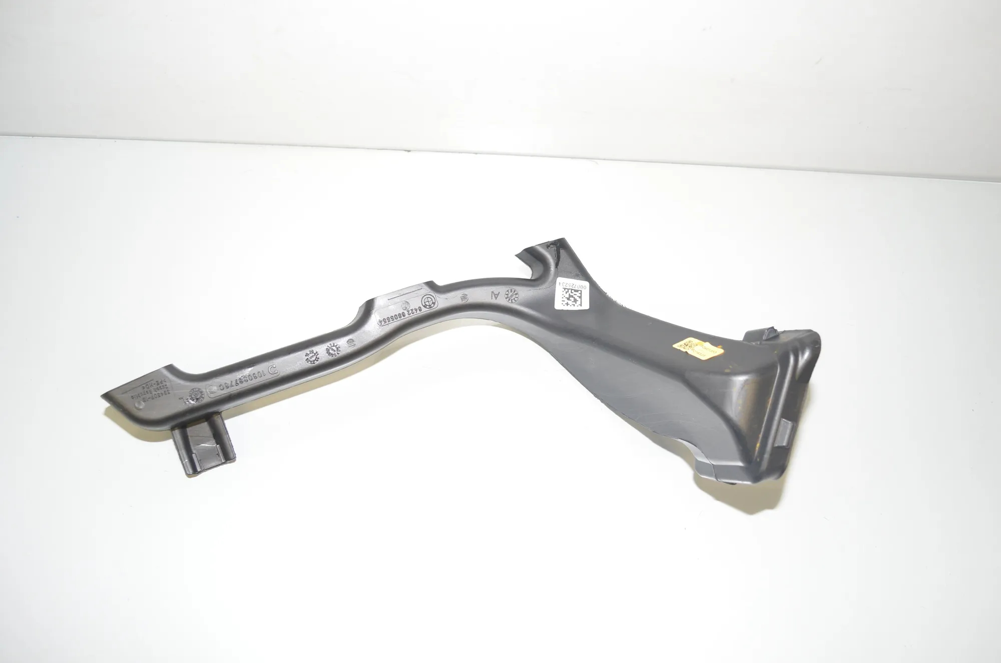 Interior Air Duct Channel – OEM 6805554 · BMW 3 (G20, G28) (2018 - -) 330 e 2021 – 3