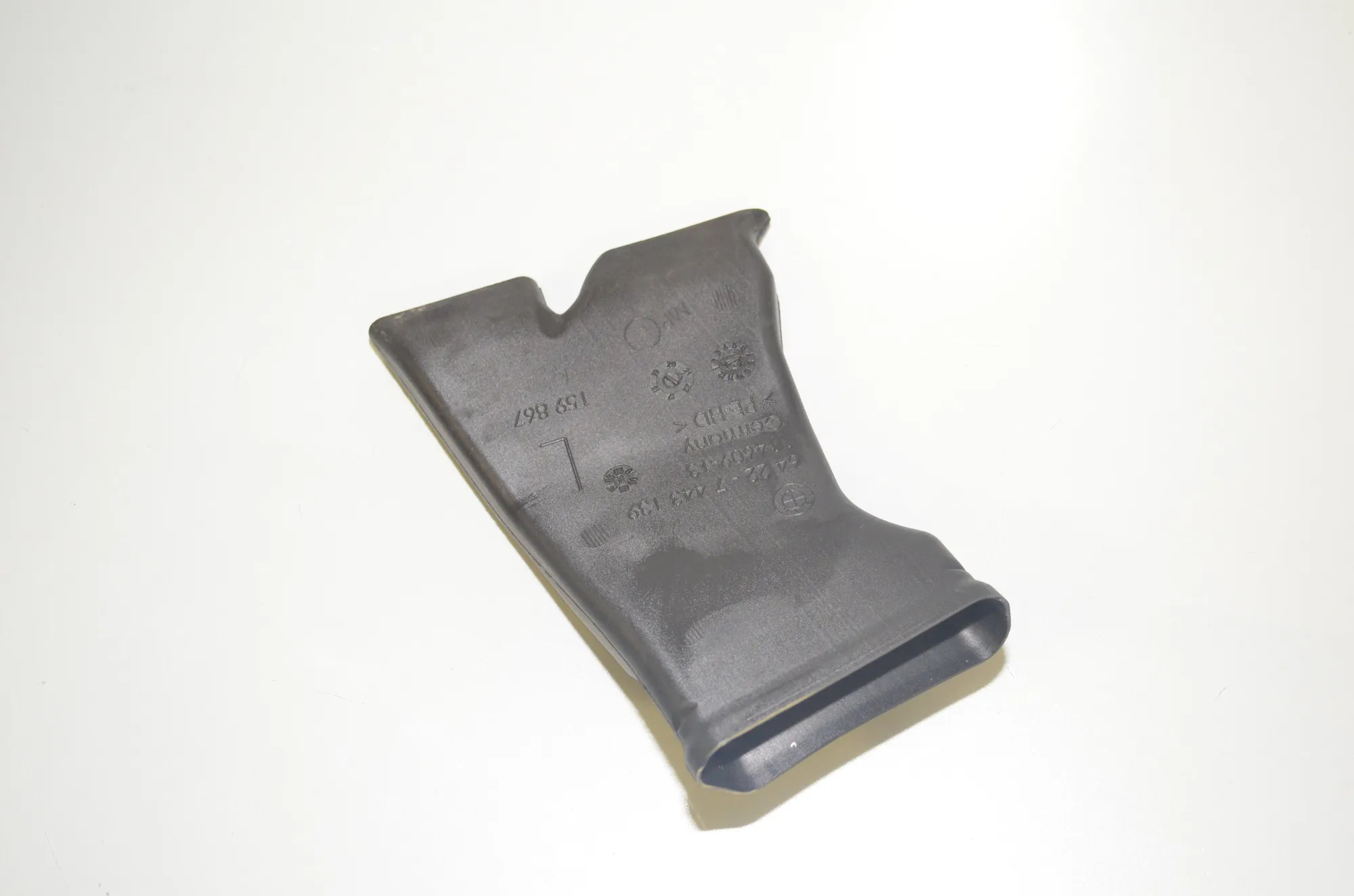 Interior Air Duct Channel – OEM 7443139 · BMW 3 (G20, G28) (2018 - -) 330 e 2021 – 2