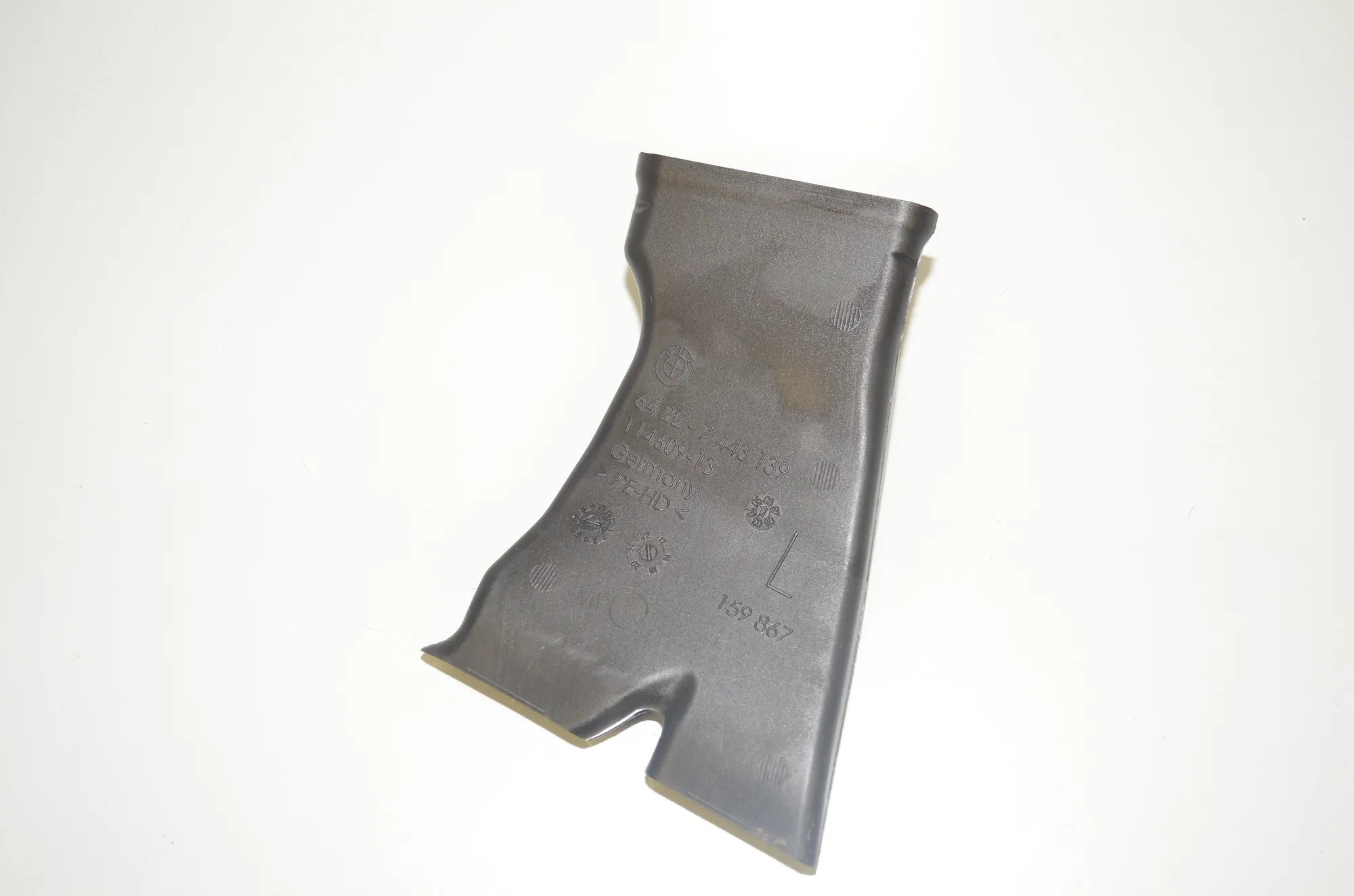 Interior Air Duct Channel – OEM 7443139 · BMW 3 (G20, G28) (2018 - -) 330 e 2021
