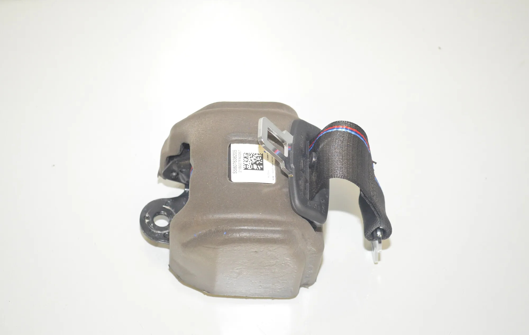 Rear Middle Seatbelt – OEM 8076382 · BMW 3 (G20, G28) (2018 - -) 330 e 2021
