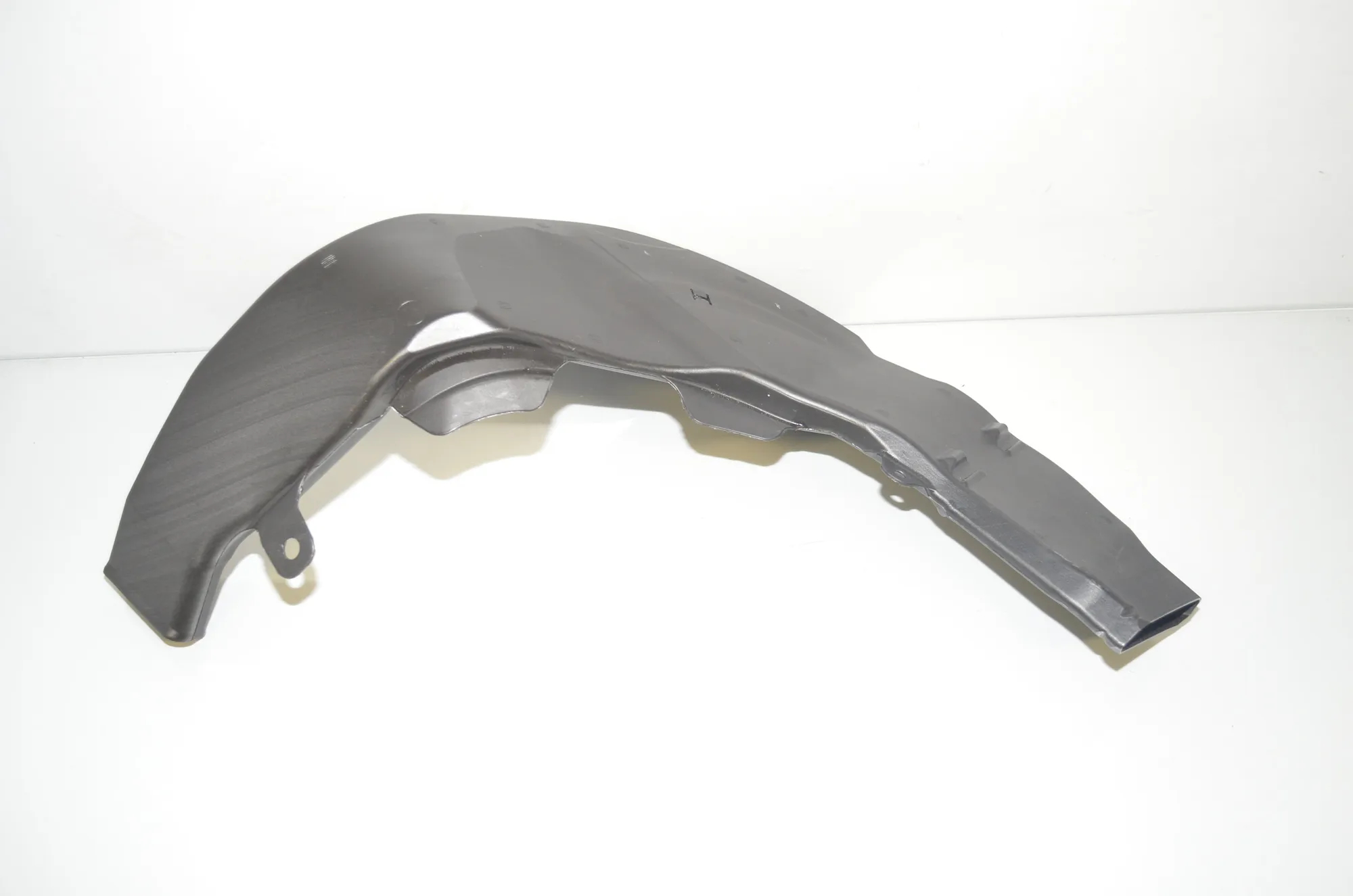 Interior Air Duct Channel – OEM 7443138 · BMW 3 (G20, G28) (2018 - -) 330 e 2021 – 3