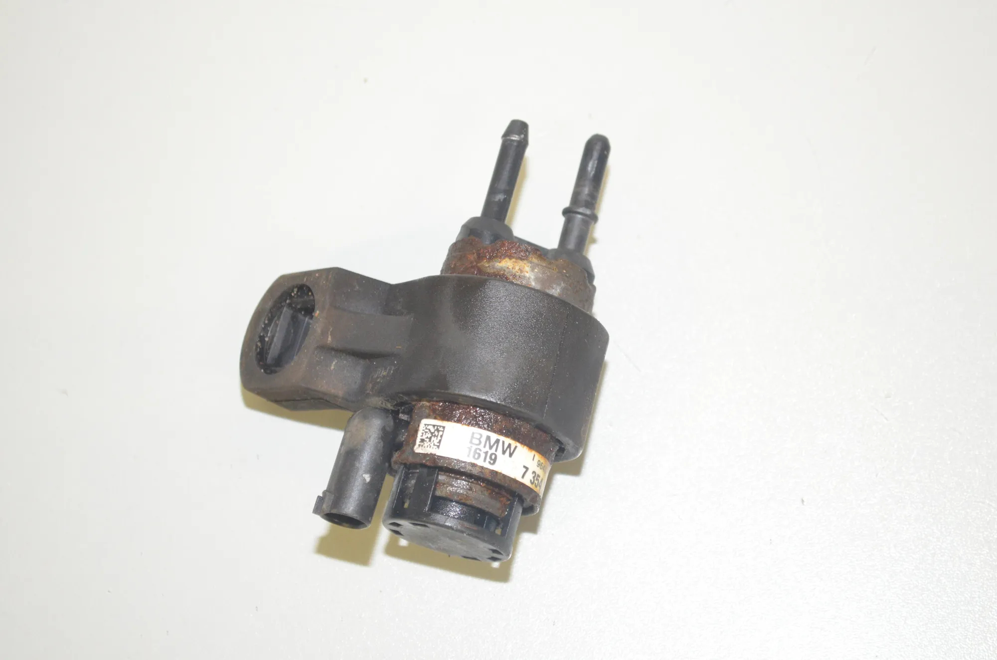 AdBlue Pump – OEM 7354384 · BMW 3 Touring (G21) (2019 - -) 318 d 2020 – 2