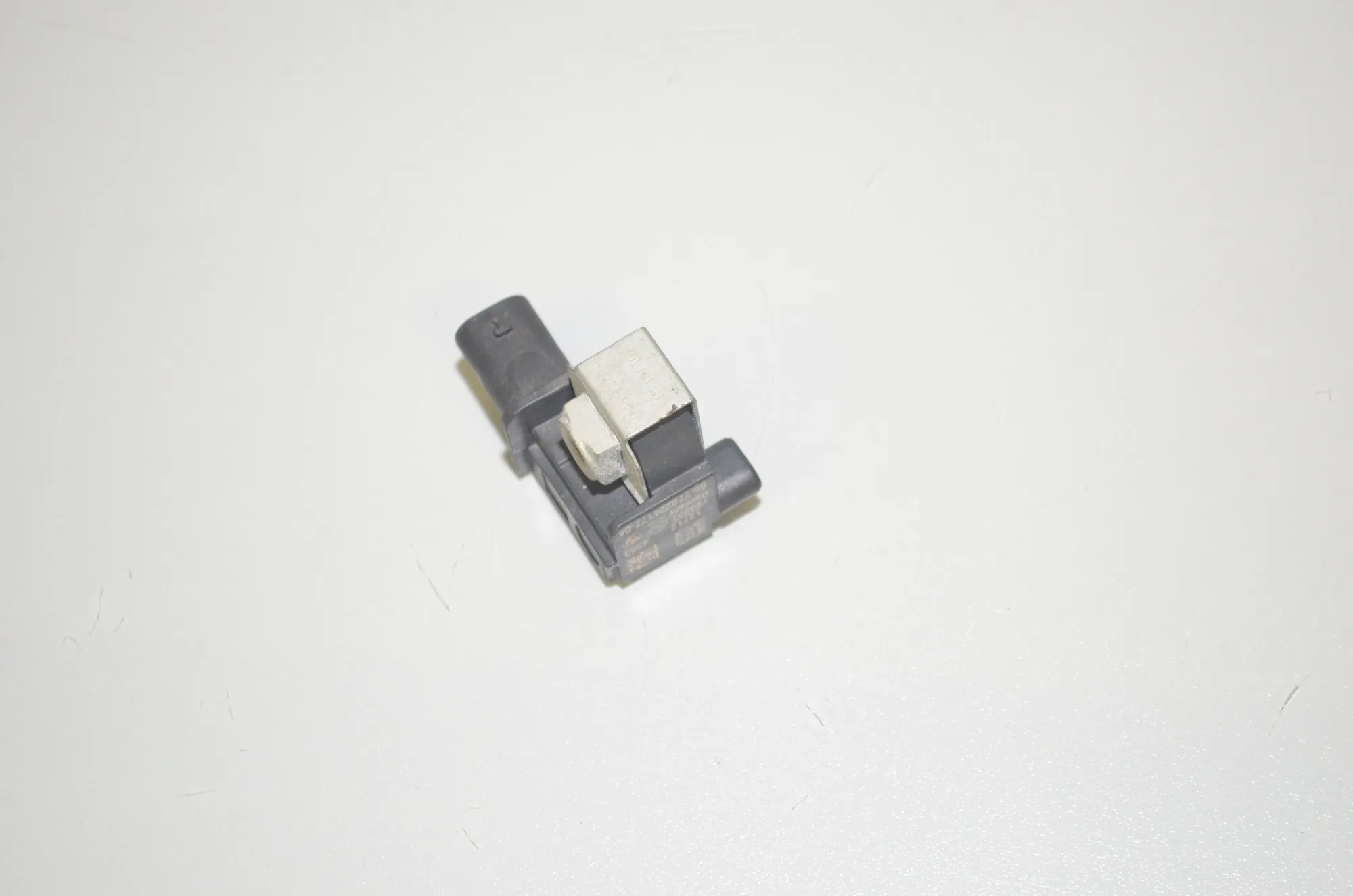 Front Left Impact Sensor – OEM 9224177 · BMW X3 (F25) xDrive 20 d 2012 – 3