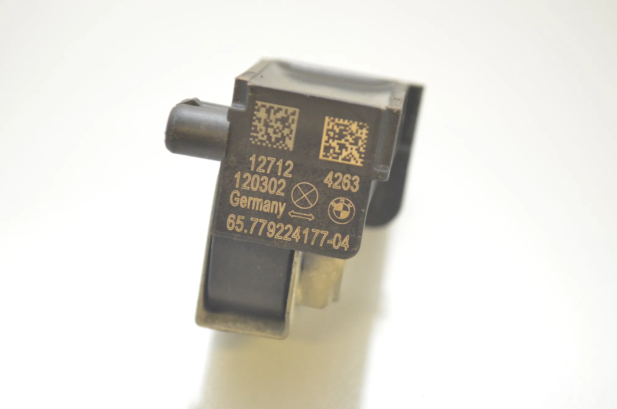 Front Left Impact Sensor – OEM 9224177 · BMW X3 (F25) xDrive 20 d 2012 – 4