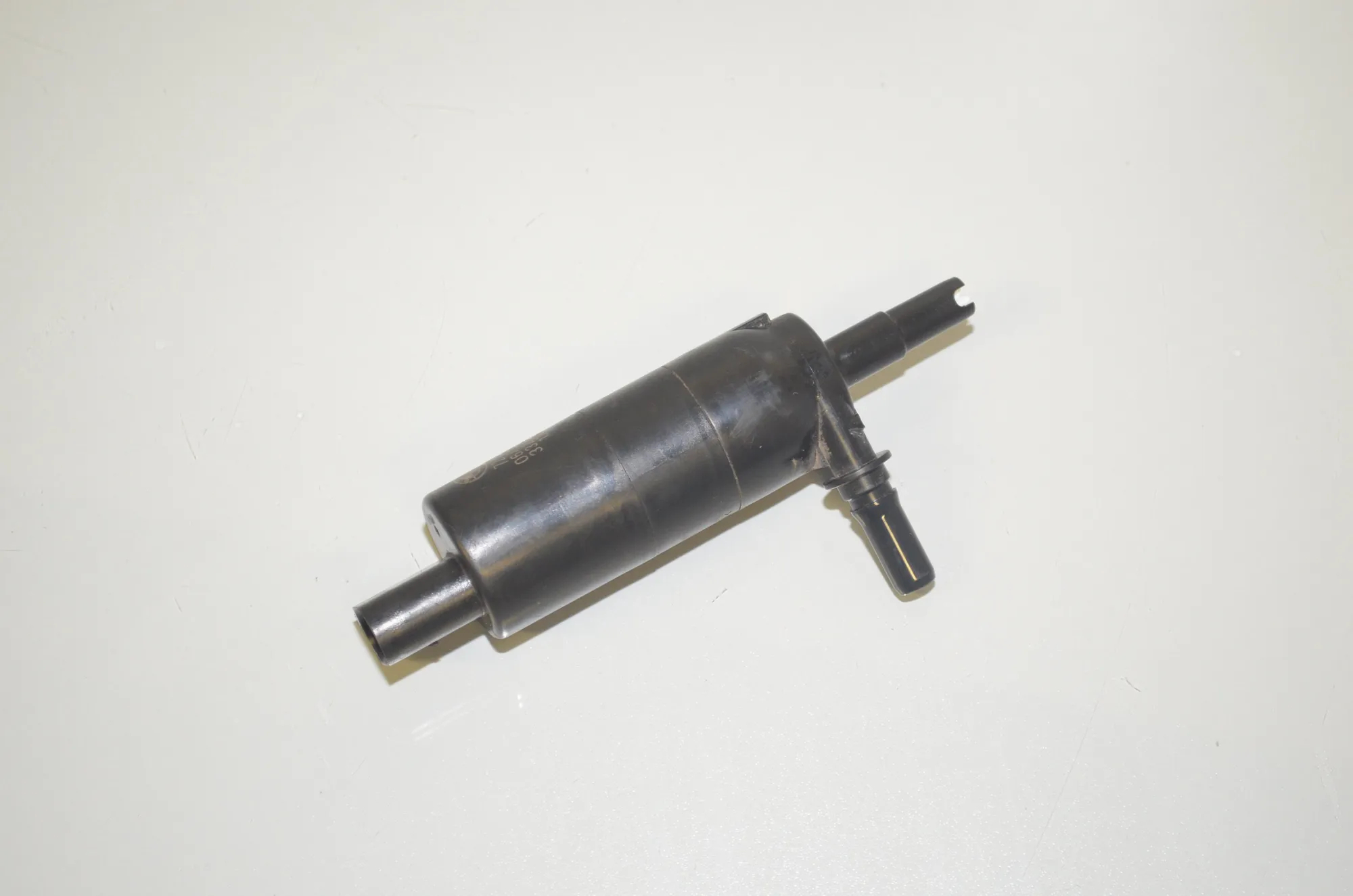 Headlight Washer Motor – OEM 7217792 · BMW X3 (F25) xDrive 20 d 2012 – 2