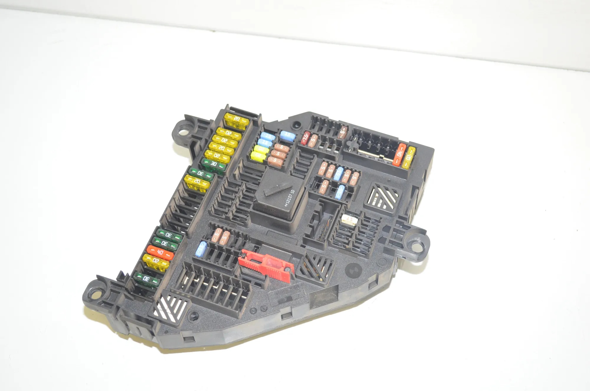 Fuse Box – OEM 9259468 · BMW X3 (F25) xDrive 20 d 2012