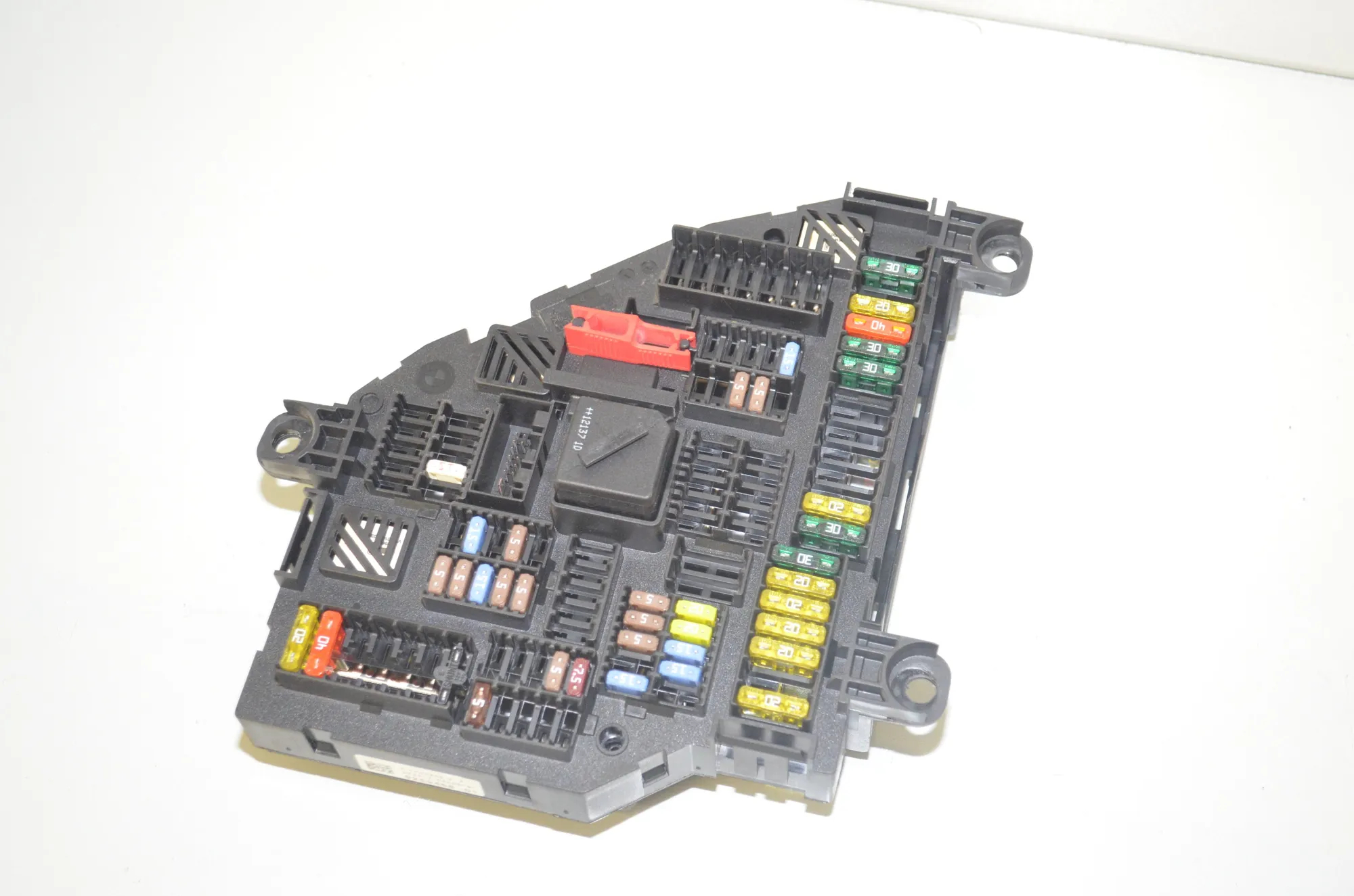 Fuse Box – OEM 9259468 · BMW X3 (F25) xDrive 20 d 2012 – 2