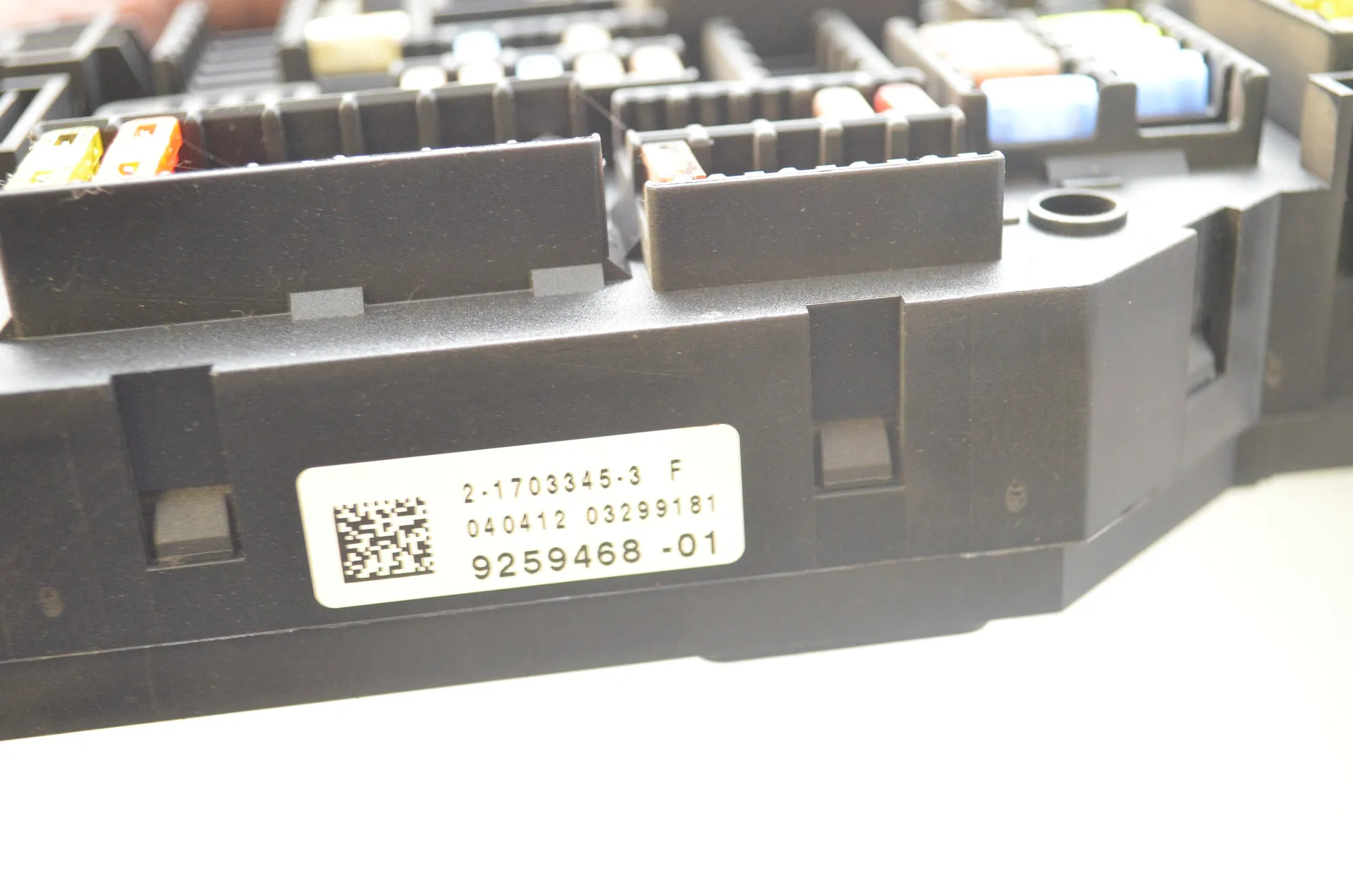 Fuse Box – OEM 9259468 · BMW X3 (F25) xDrive 20 d 2012 – 4
