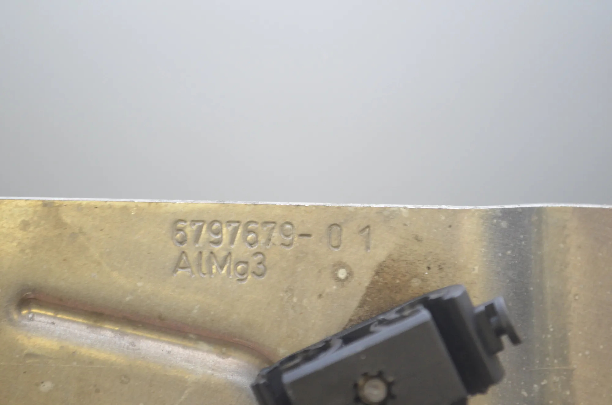 Bracket – OEM 6797679 · BMW 5 Touring (F11) 530 d 2012 – 4