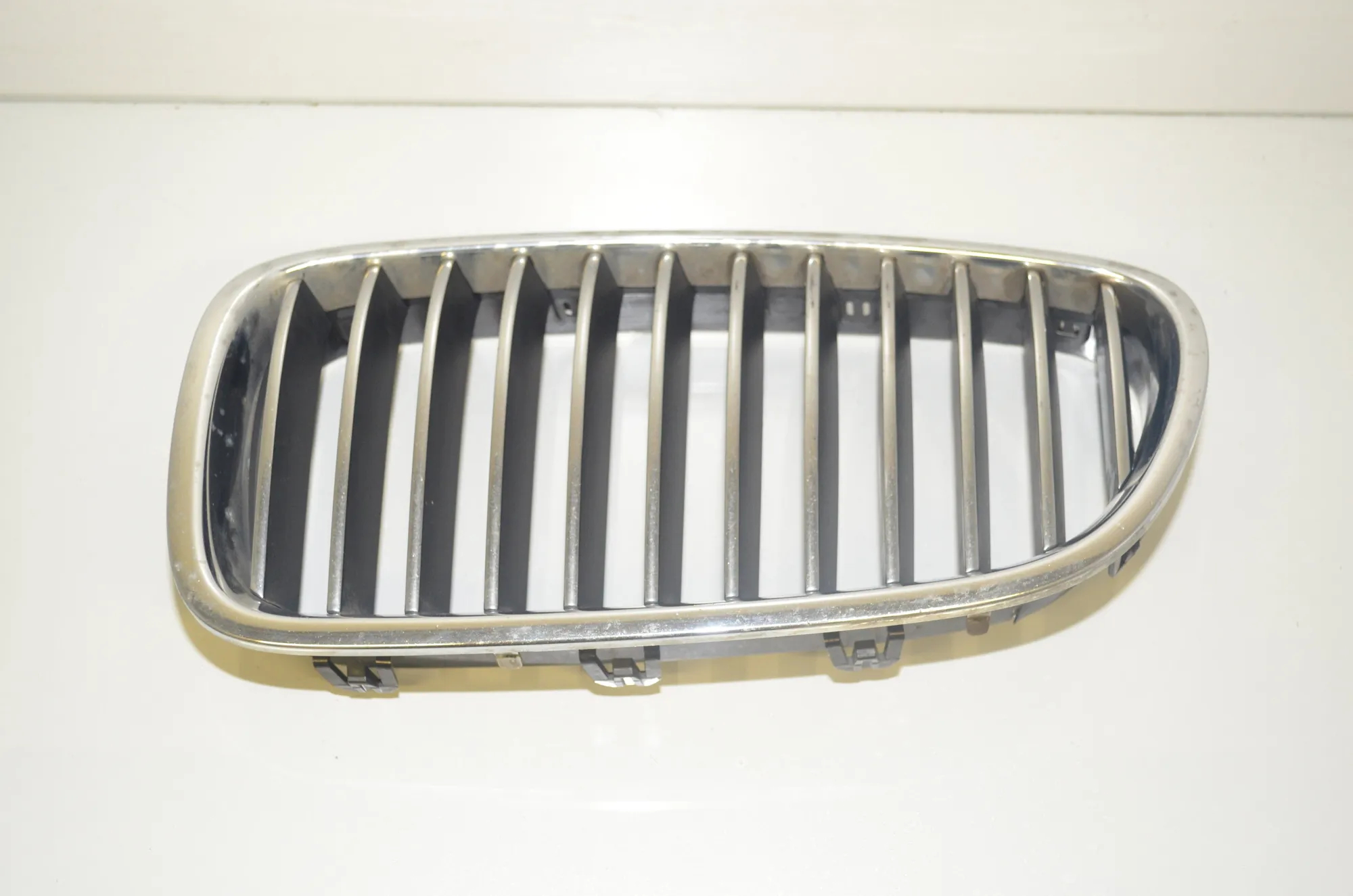 Front Left Grill – OEM 7200727 · BMW 5 Touring (F11) 530 d 2012