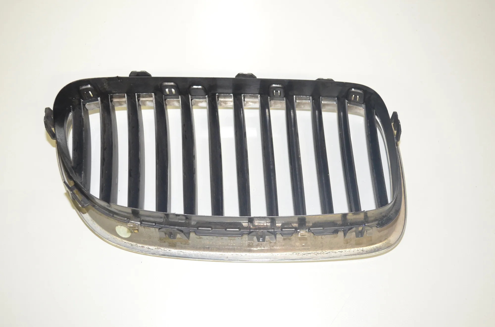 Front Left Grill – OEM 7200727 · BMW 5 Touring (F11) 530 d 2012 – 3