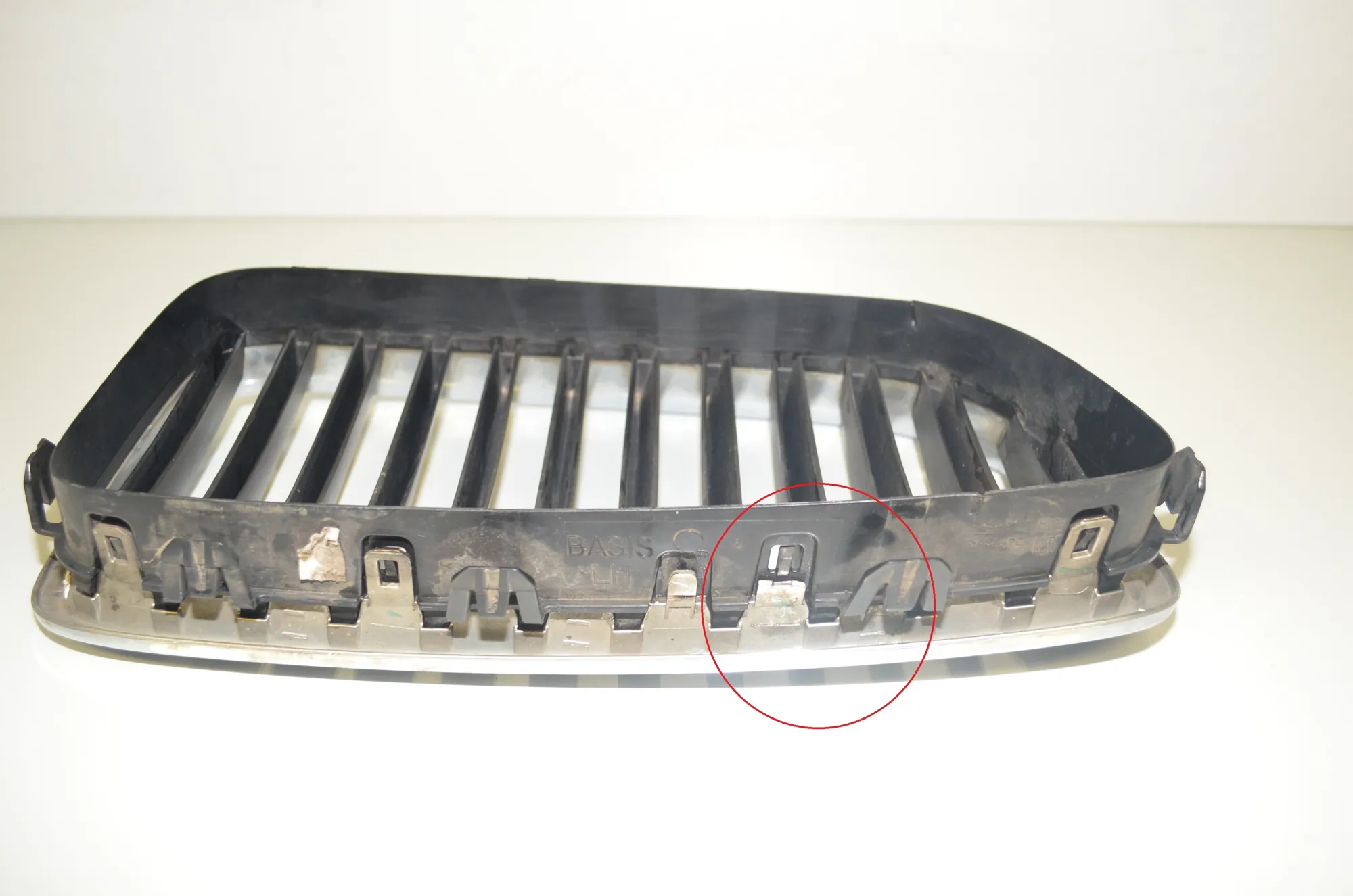 Front Left Grill – OEM 7200727 · BMW 5 Touring (F11) 530 d 2012 – 8