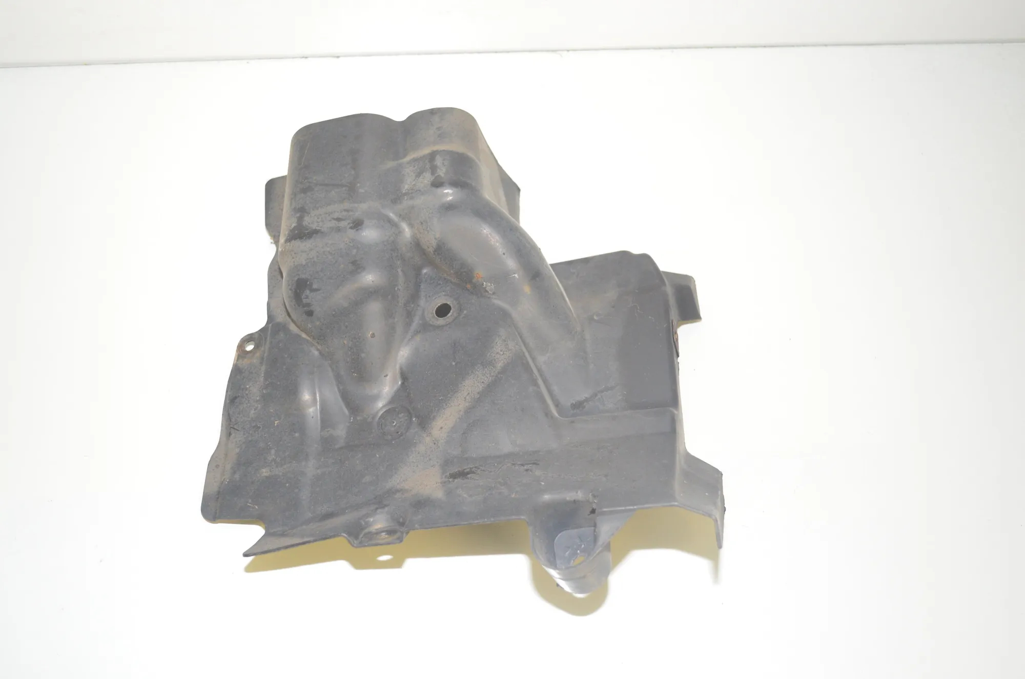 Control Arm Cover – OEM 7185170 · BMW 5 Touring (F11) 530 d 2012 – 3