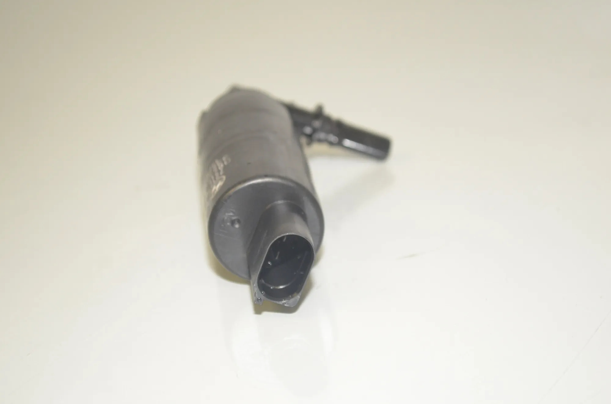 Headlight Washer Motor – OEM 7217792 · BMW 5 Touring (F11) 530 d 2012 – 2