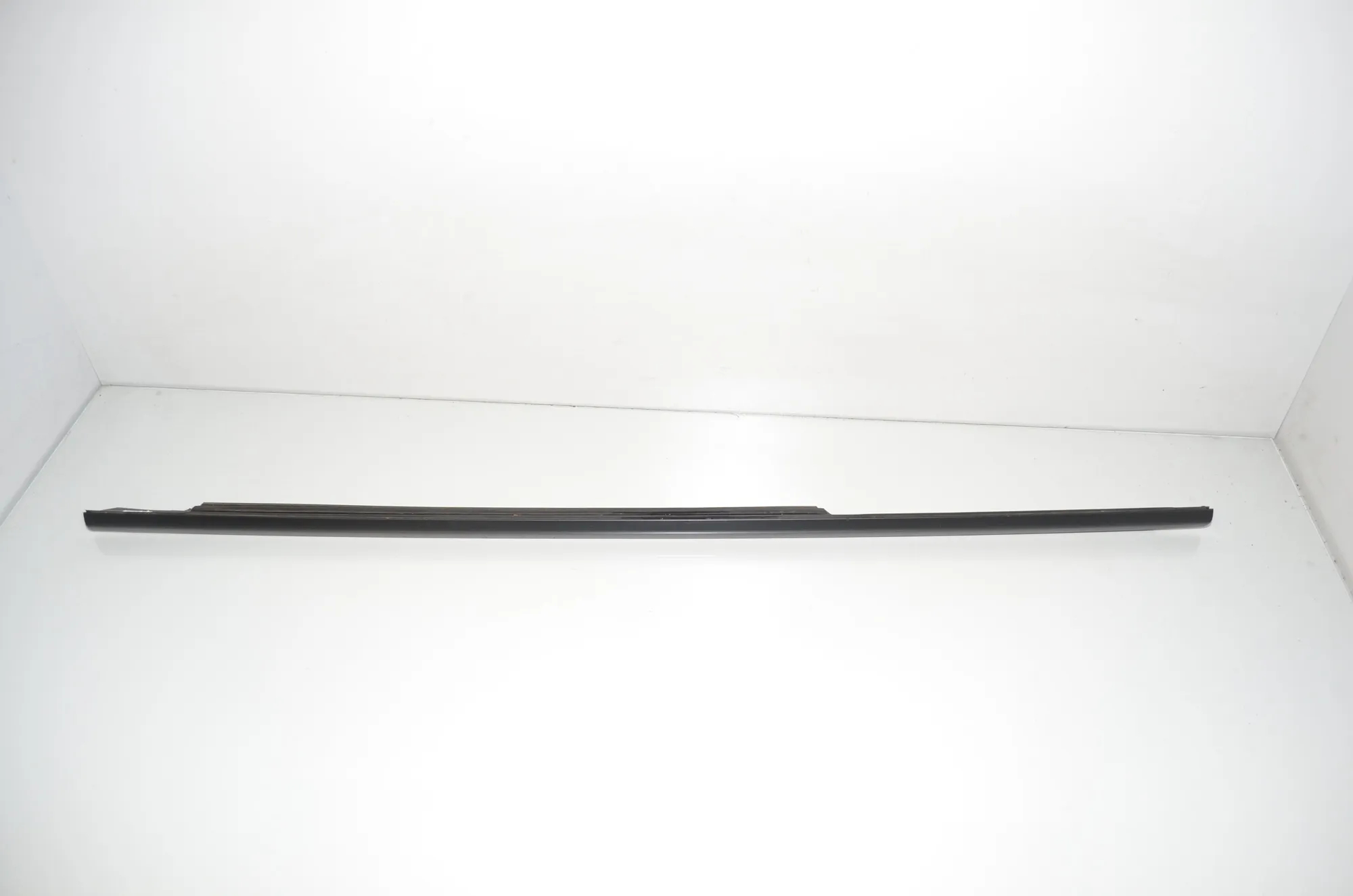 Rear Left Door Window Strip – OEM 7433985 · BMW 3 Touring (G21) (2019 - -) 318 d 2020 – 2
