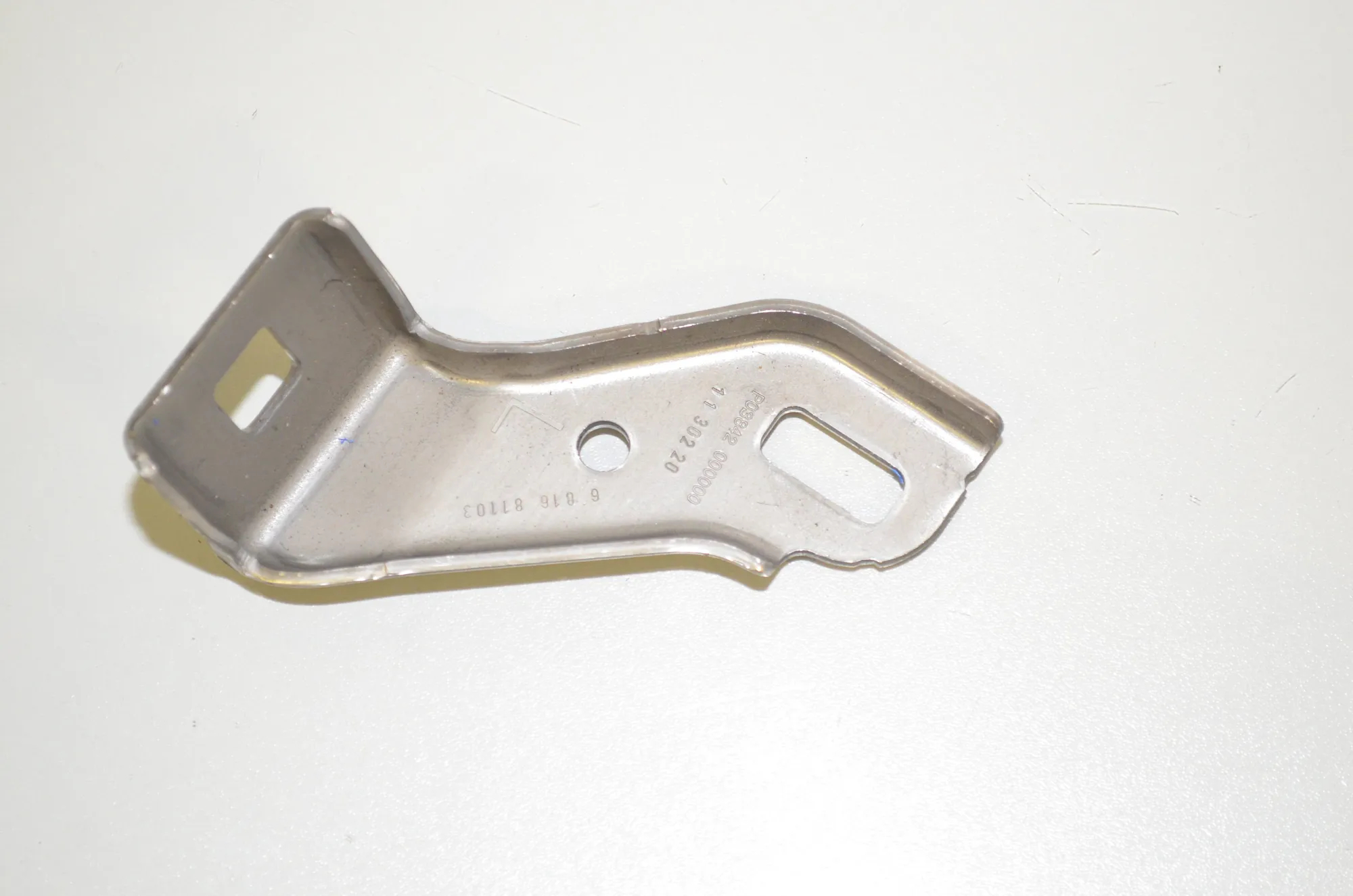 Bracket – OEM 6816811 · BMW 3 Touring (G21) (2019 - -) 318 d 2020 – 2