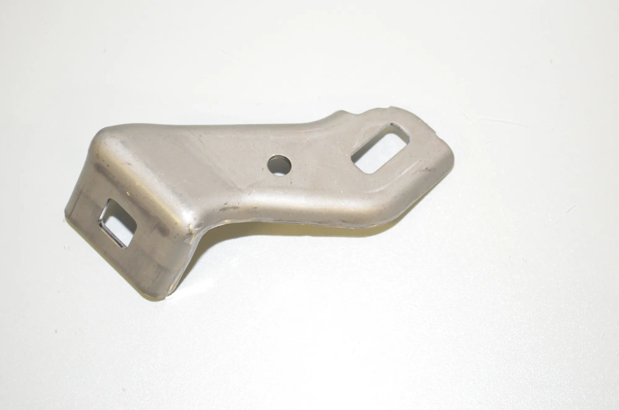 Bracket – OEM 6816811 · BMW 3 Touring (G21) (2019 - -) 318 d 2020 – 3
