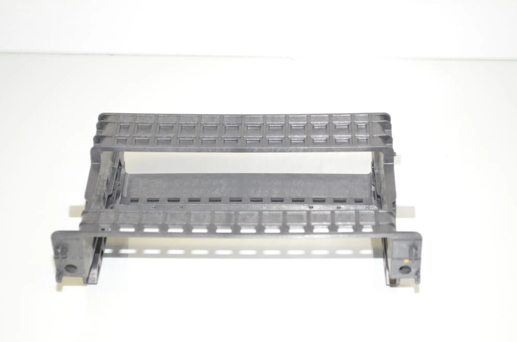 Bracket – OEM 6821238 · BMW 3 Touring (G21) (2019 - -) 318 d 2020 – 3