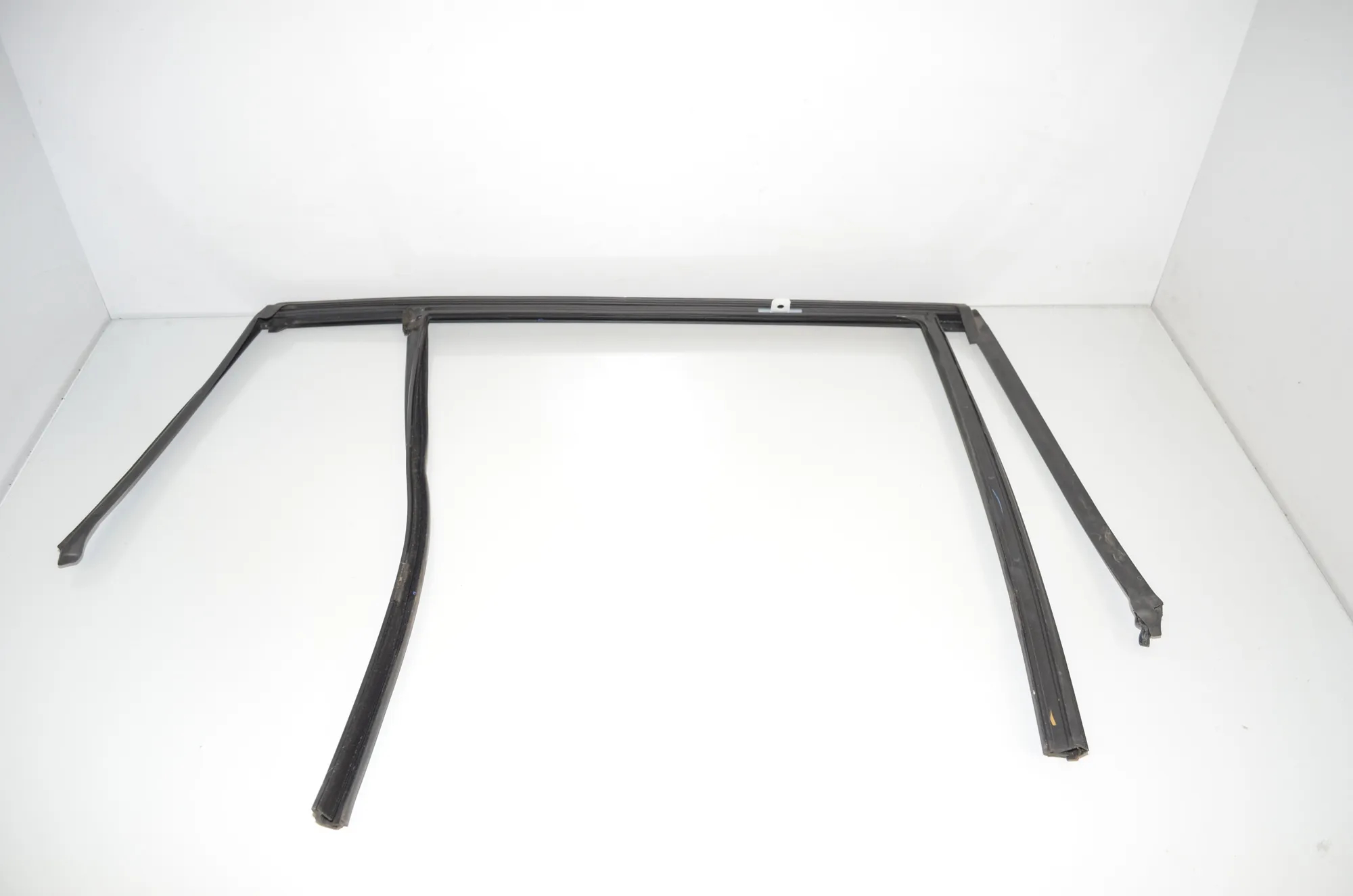 Rear Right Door Rubber Seal – OEM 7407403 · BMW 3 Touring (G21) (2019 - -) 318 d 2020 – 3