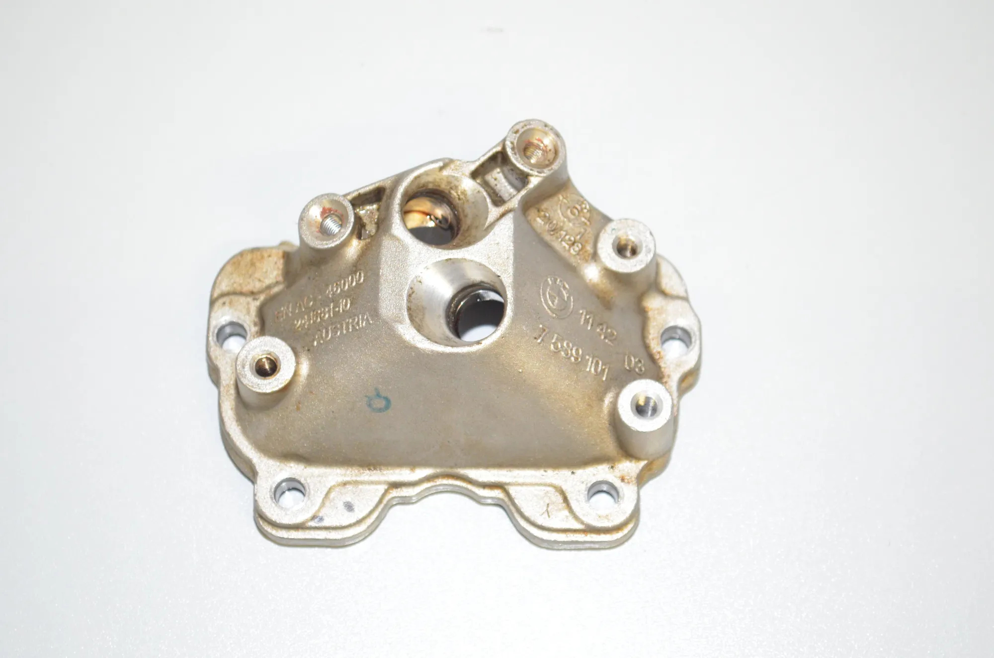 Other Engine Compartment Parts – OEM 7589101 · BMW 5 (F10) BMW 5 (F10) M5 2015