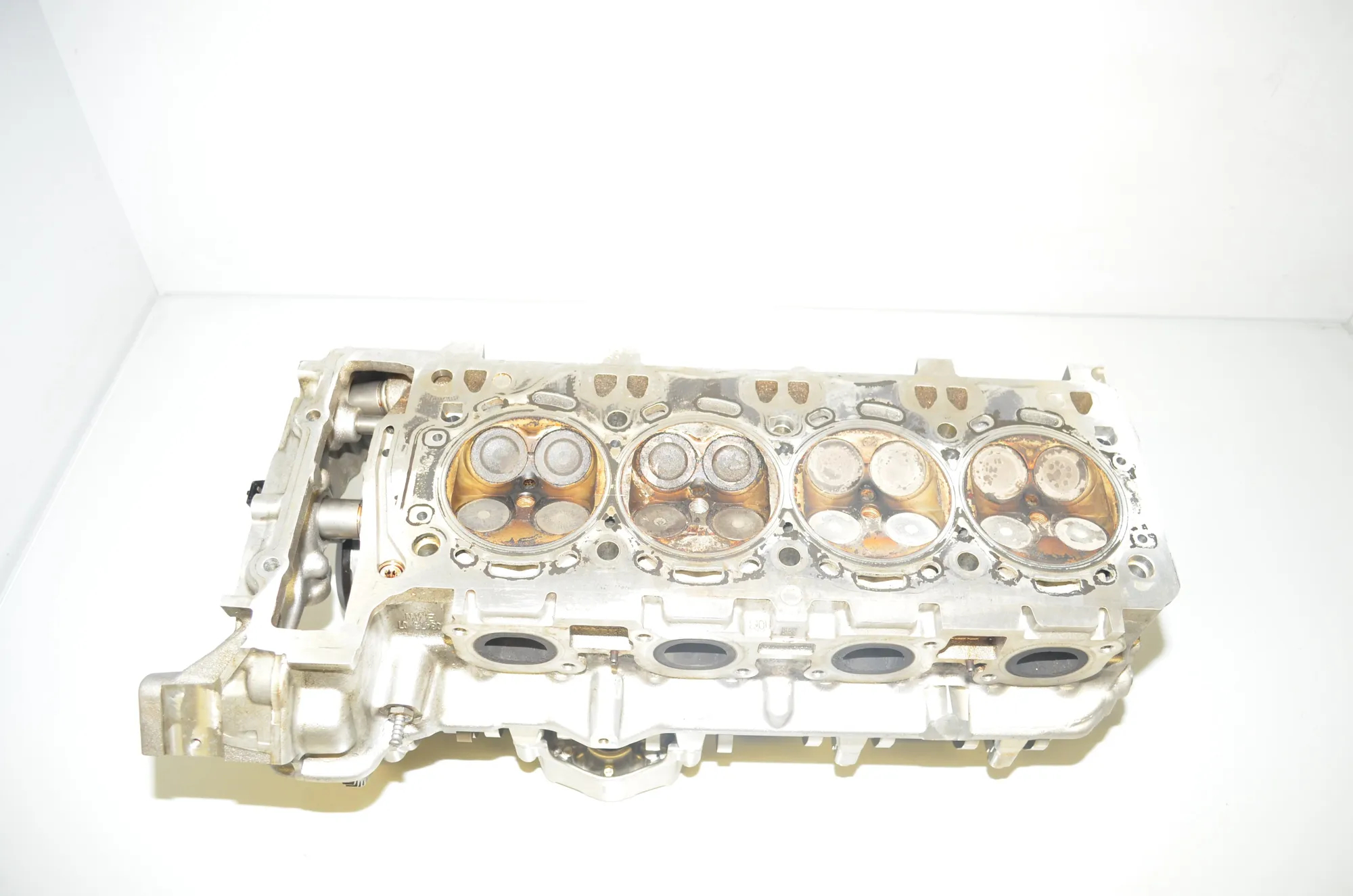 Right Side Engine Head – OEM 7603475 · BMW 5 (F10) BMW 5 (F10) M5 2015 – 4