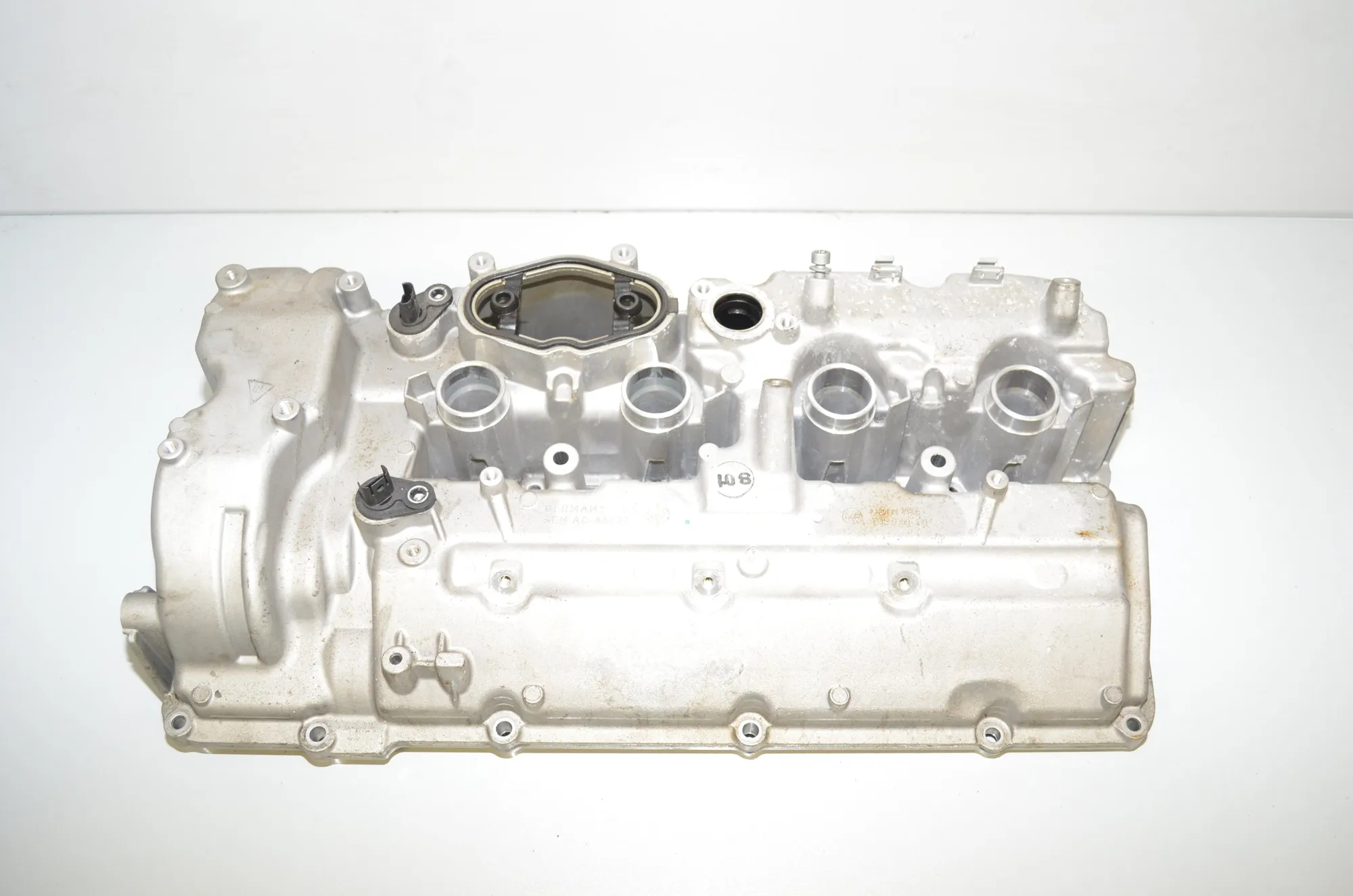 Valve Cover – OEM 8648129 · BMW 5 (F10) BMW 5 (F10) M5 2015