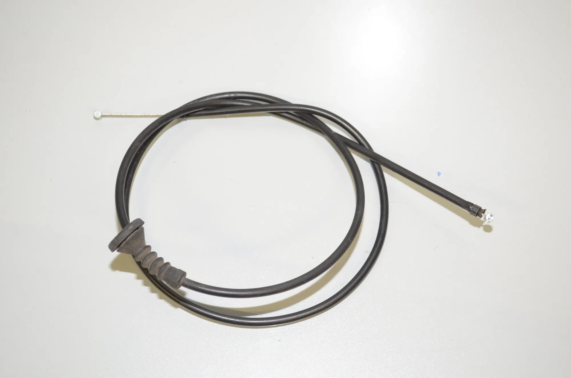 Bonnet Lock Cable – OEM 7255801 · BMW 5 Touring (F11) 530 d 2012 – 3