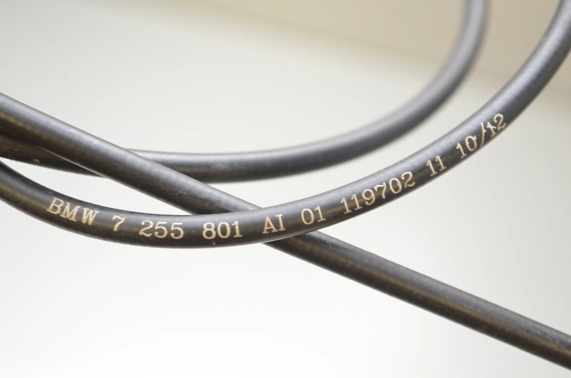 Bonnet Lock Cable – OEM 7255801 · BMW 5 Touring (F11) 530 d 2012 – 4